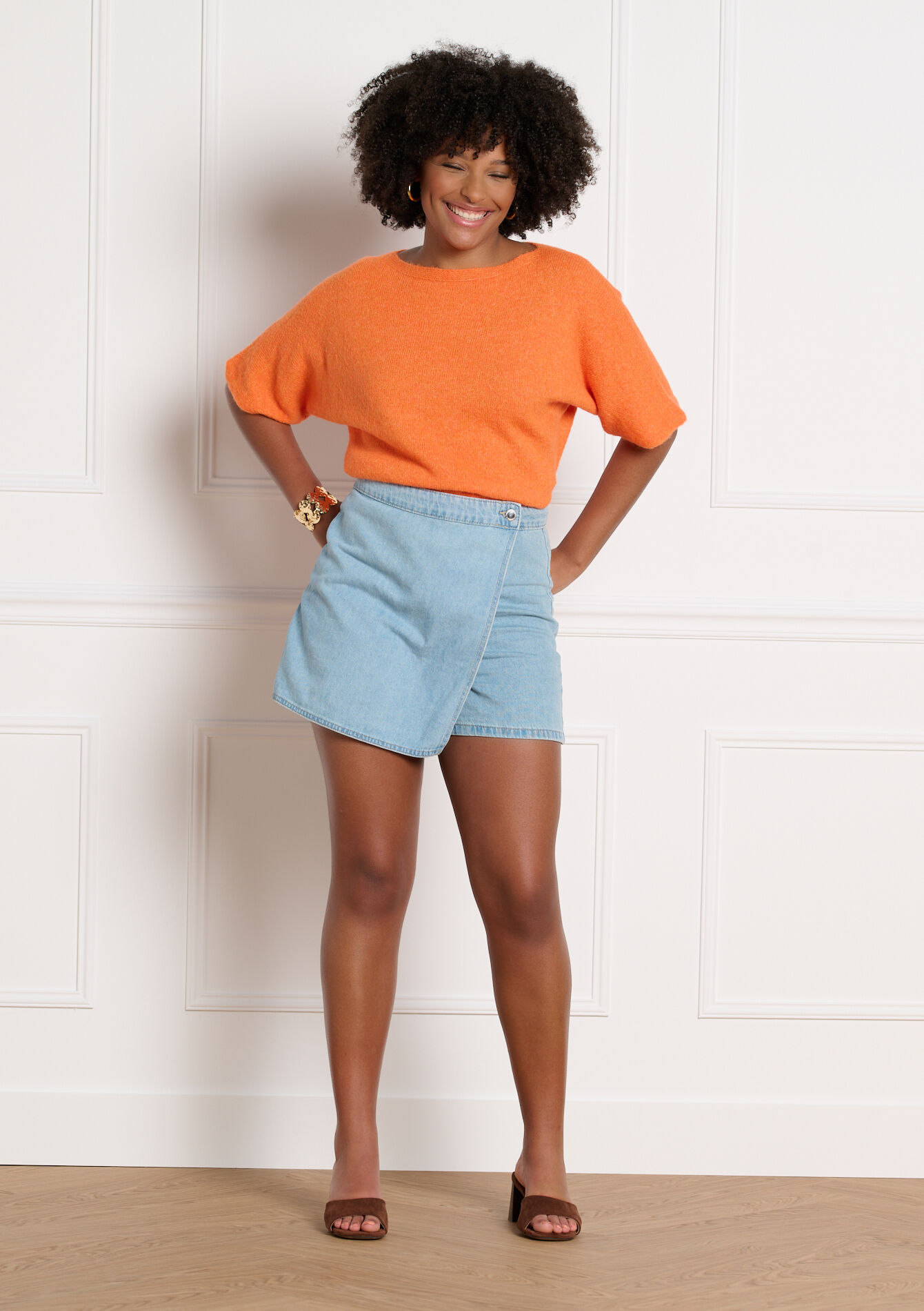 Minimalistische trui met korte mouwen - ORANGE BRIGHT - 04007232_1255