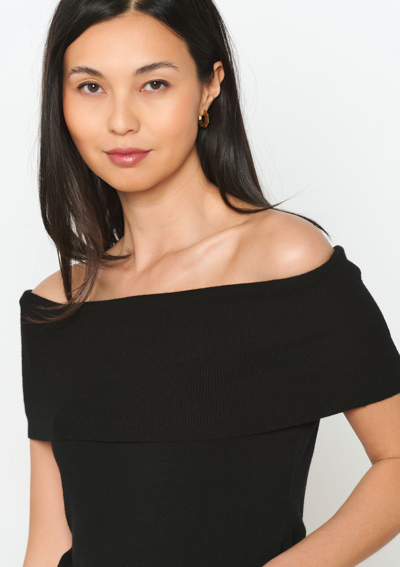 Off-shoulder T-shirt - BLACK - 02100272_1119