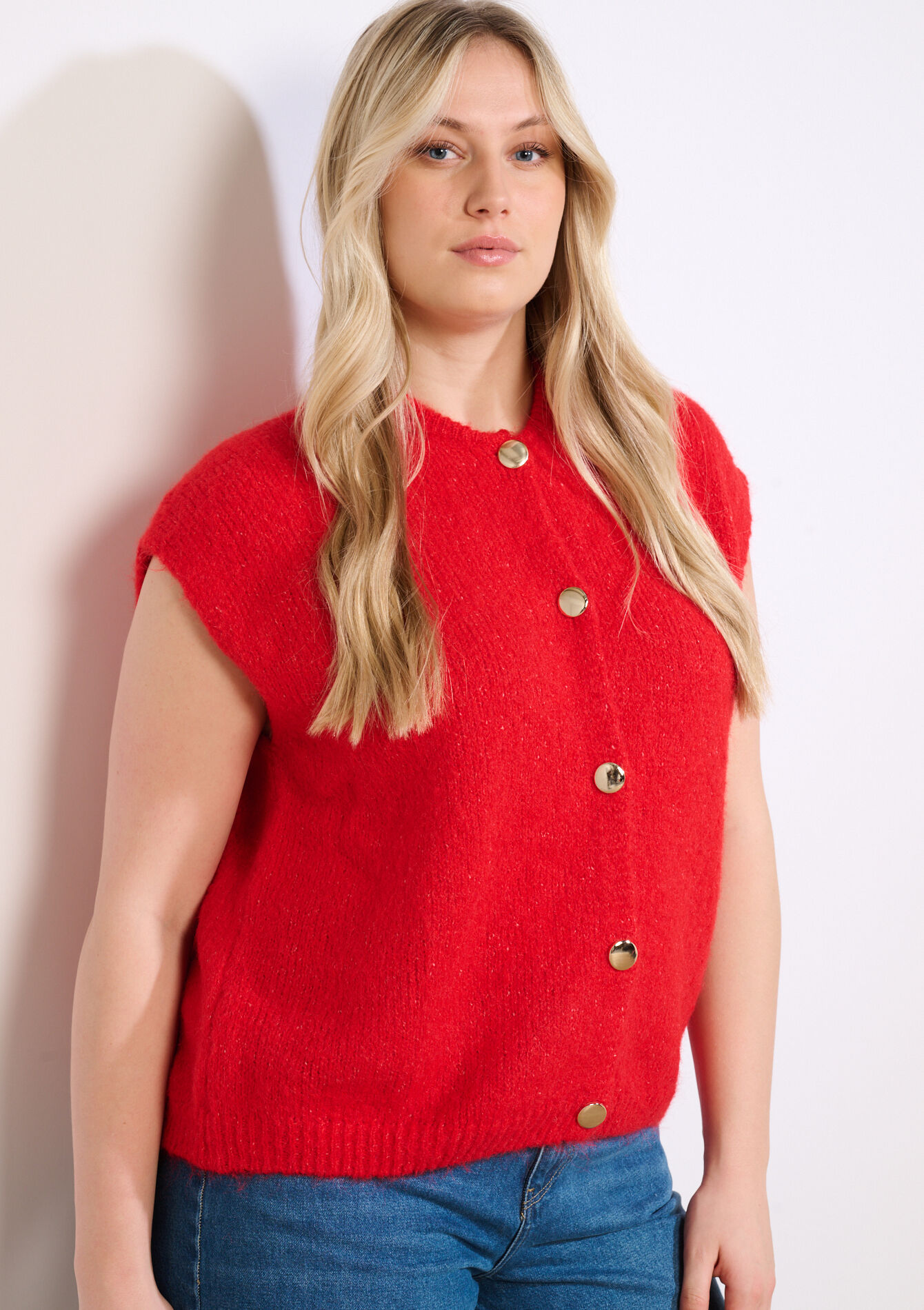 Sleeveless knit buttoned vest - RED LOLLIPOP - 04101442_5301