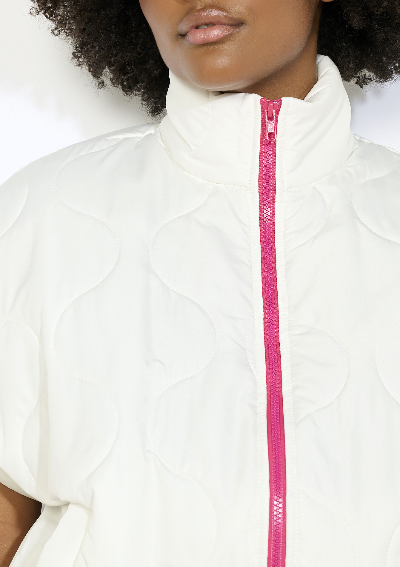 Mouwloze gewatteerde jas, Mouwloze gewatteerde jas - VANILLA WHITE - 09001491_1013