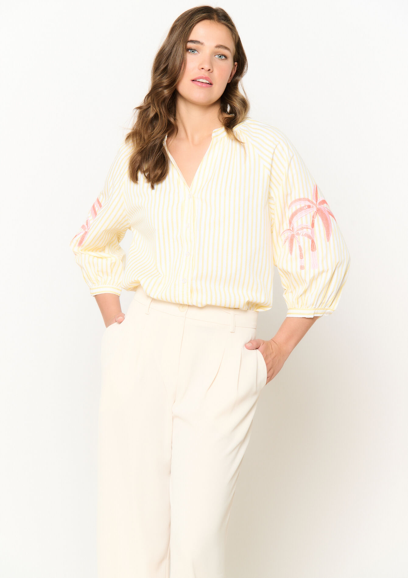 Hemd met geborduurde palmbomen, Hemd met geborduurde palmbomen - YELLOW PASTEL - 05702723_5004