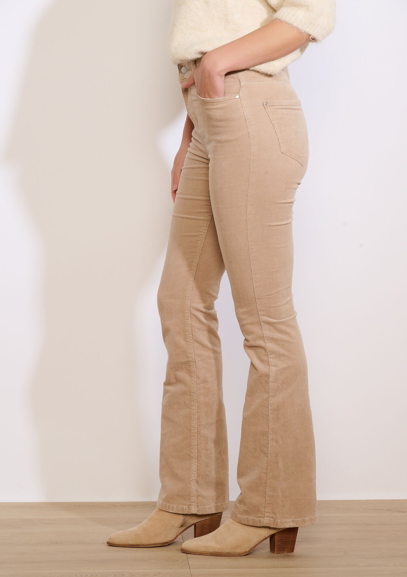 Pantalon bootcut en velours côtelé, Pantalon bootcut en velours côtelé - LT BEIGE - 06004609_2527