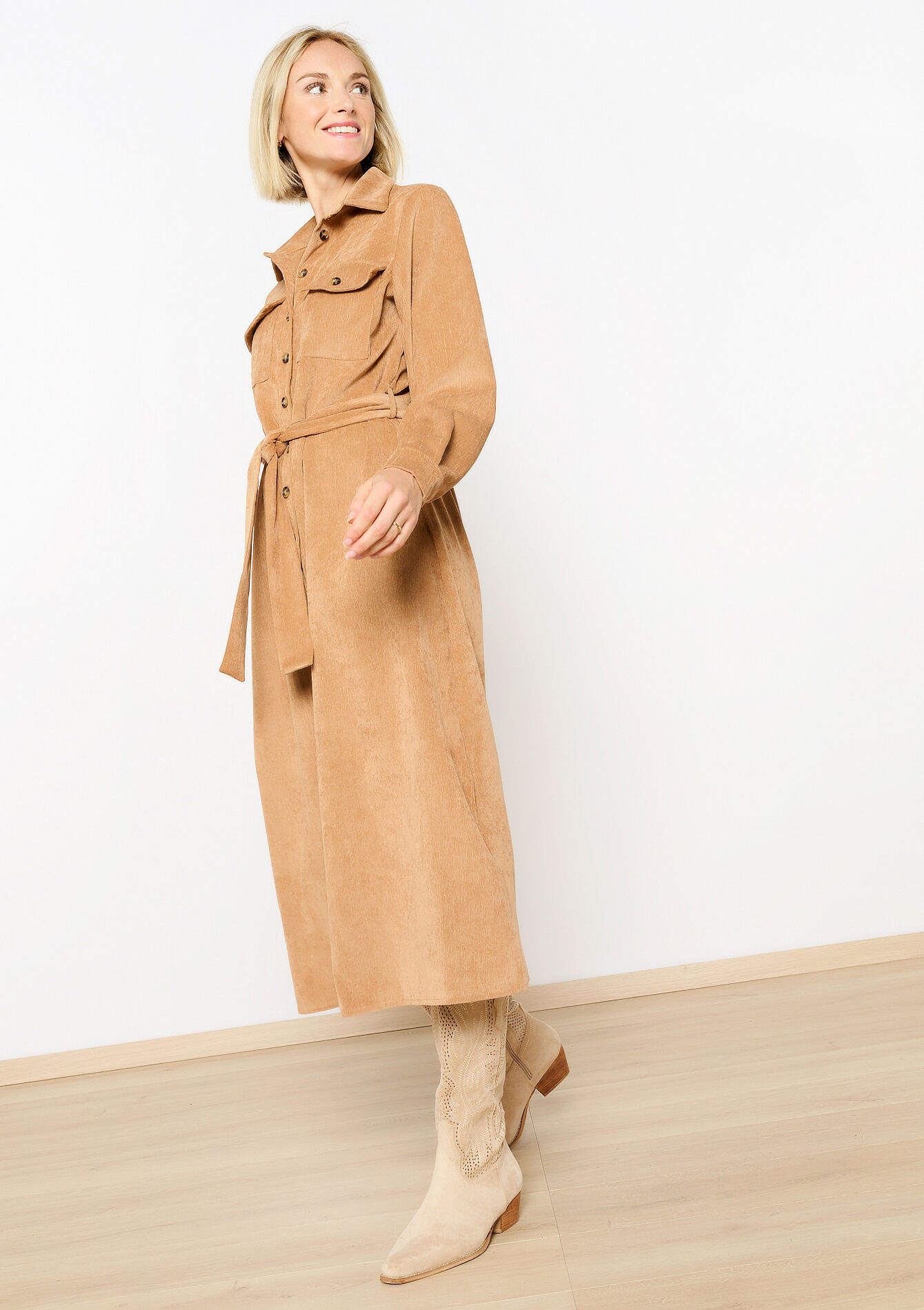 Robe-chemise en velours côtelé, Robe-chemise en velours côtelé - LIGHT CAMEL - 08103875_3814