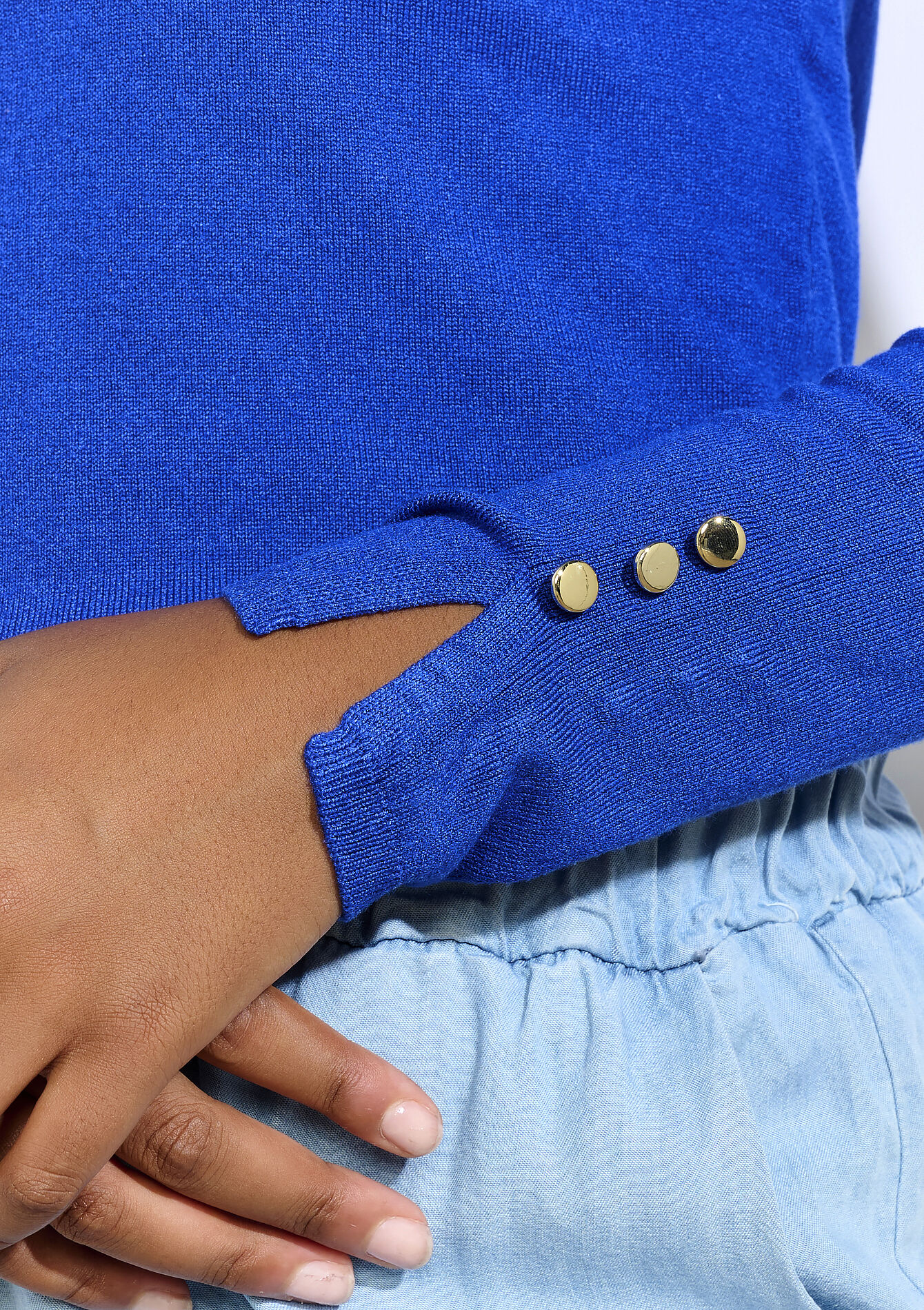 Trui met gouden knopen, Trui met gouden knopen - ELECTRIC BLUE - 04006871_1619