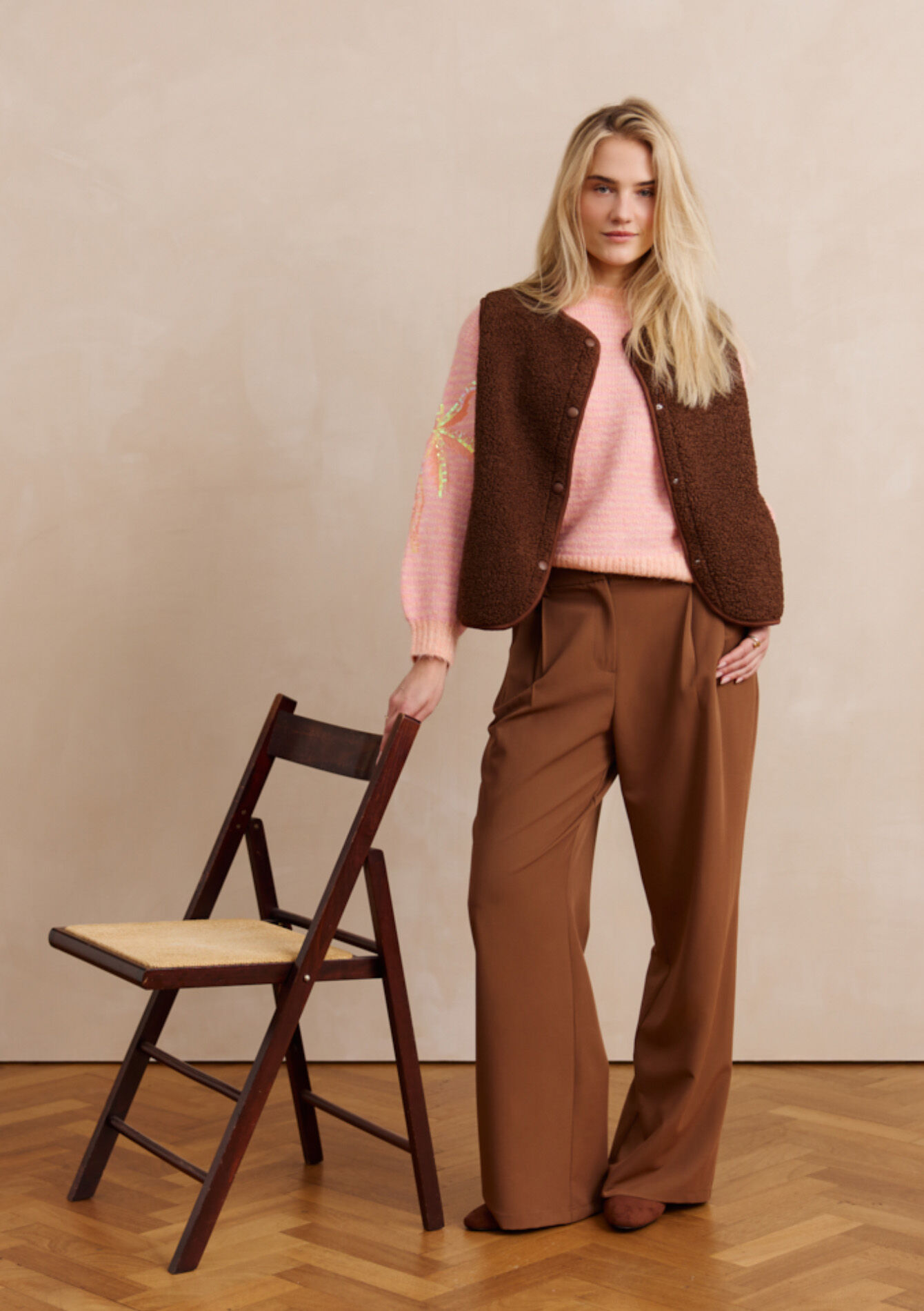 Plooitaille broek met XL fit, , back