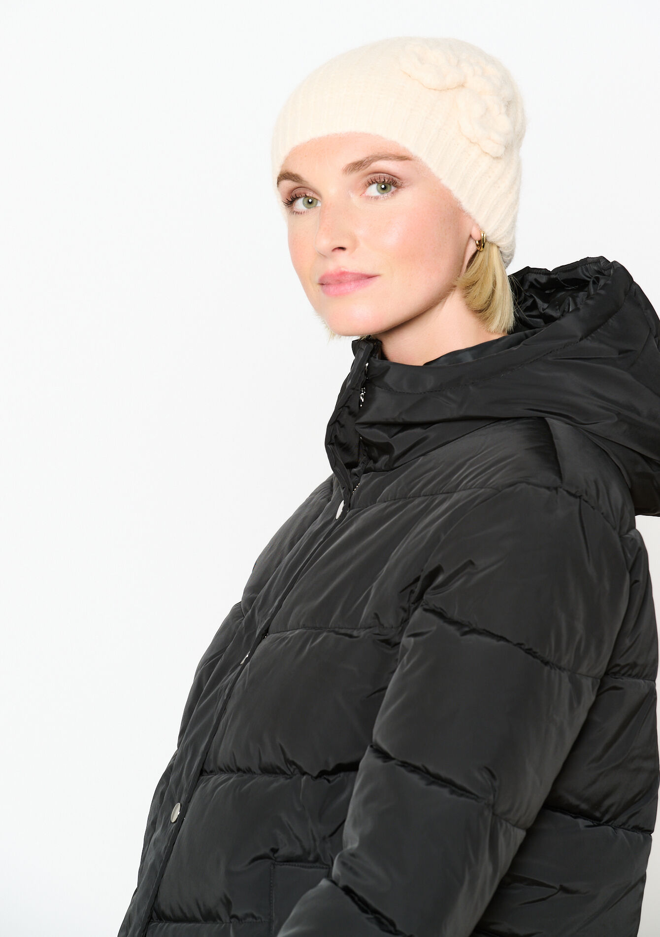 Bonnet avec fleurs crochetées, Bonnet avec fleurs crochetées - OFFWHITE - 17002098_1001