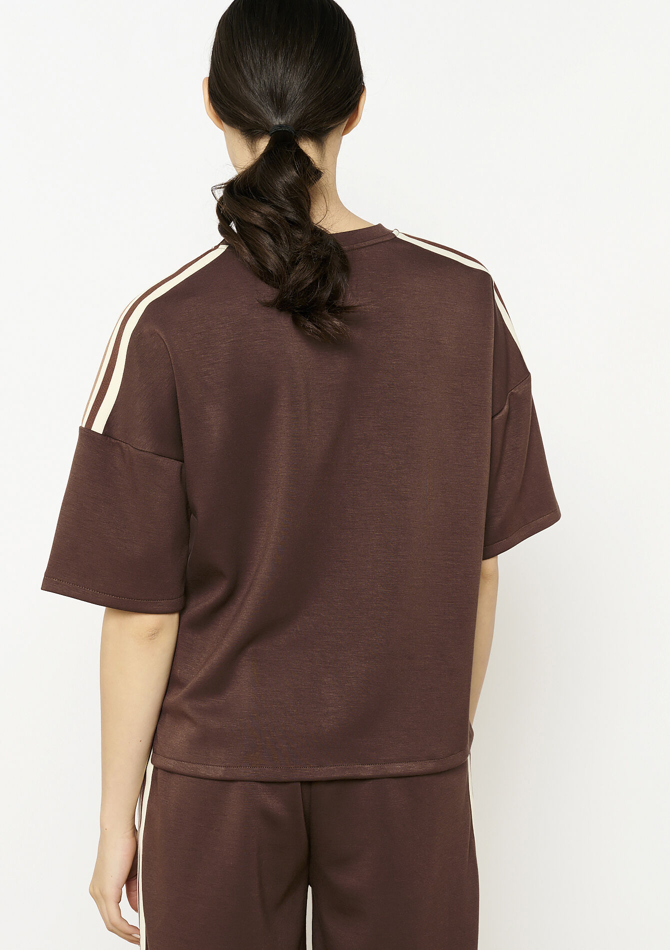 T-shirt in sweatstof, T-shirt in sweatstof - CHOCOLATE - 15100359_3715