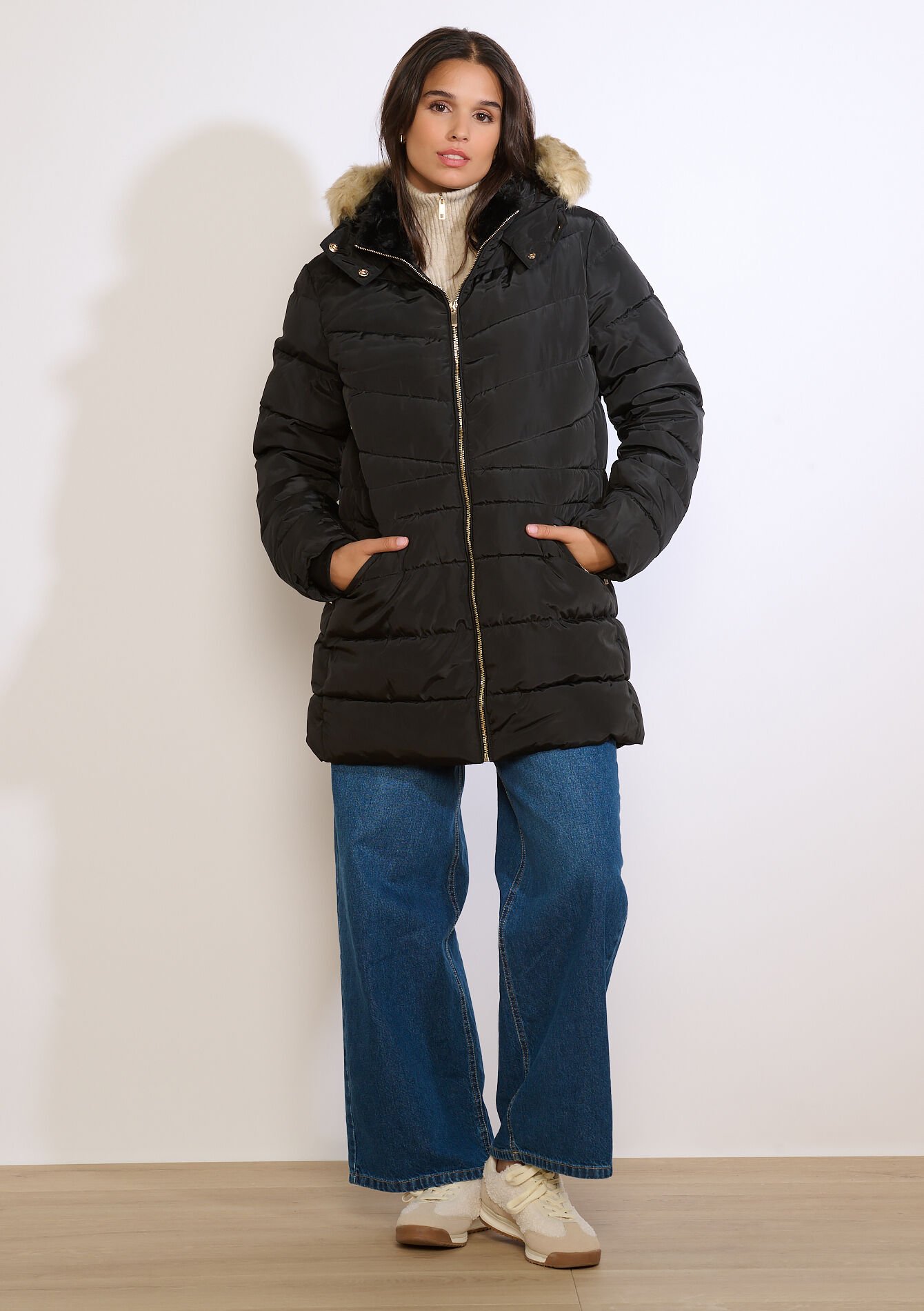 Gewatteerde jas met imitatiebontkap, Gewatteerde jas met imitatiebontkap - BLACK - 23000755_1119