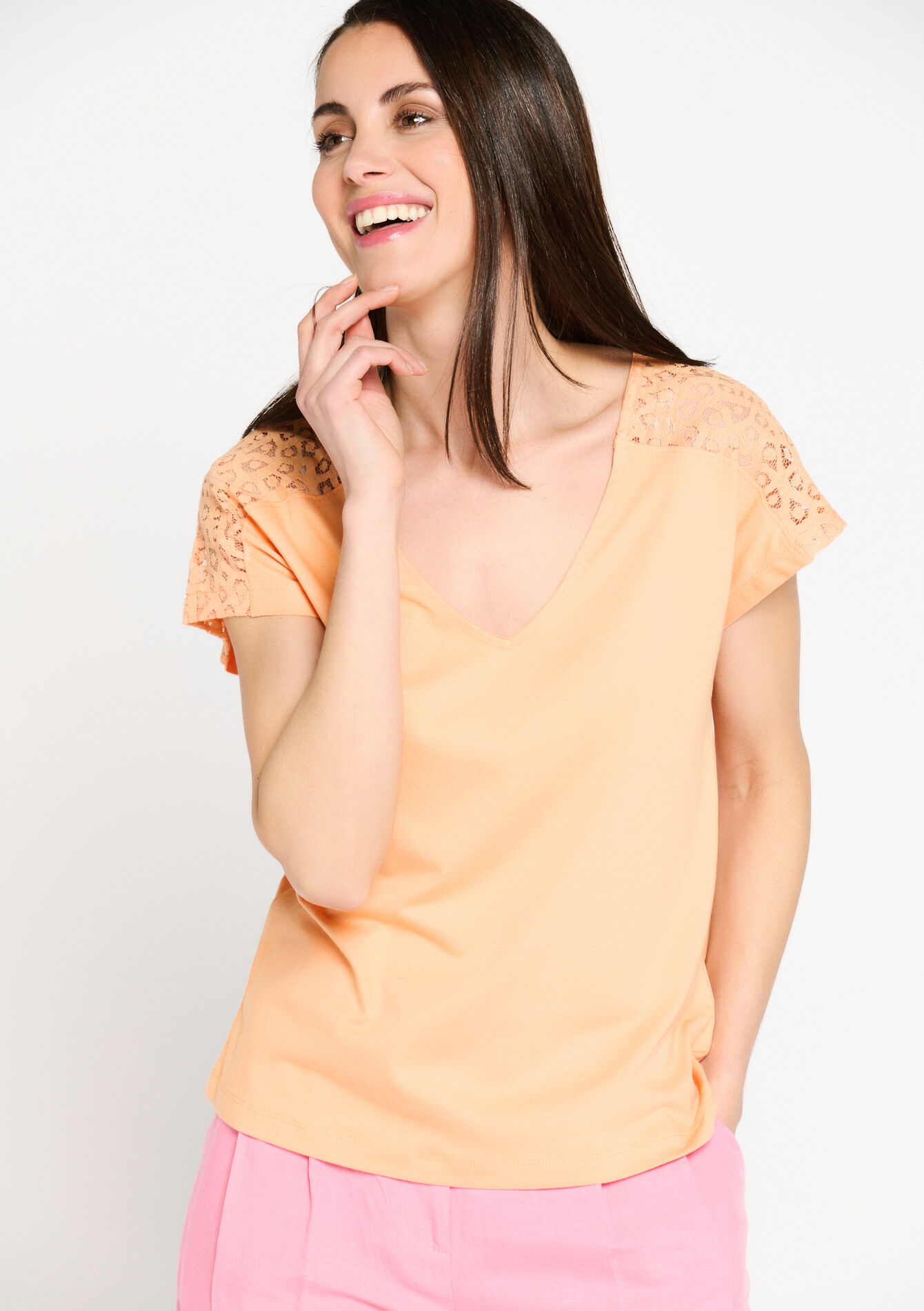 V-neck T-shirt, V-neck T-shirt - ORANGE PASTEL - 02301341_1267