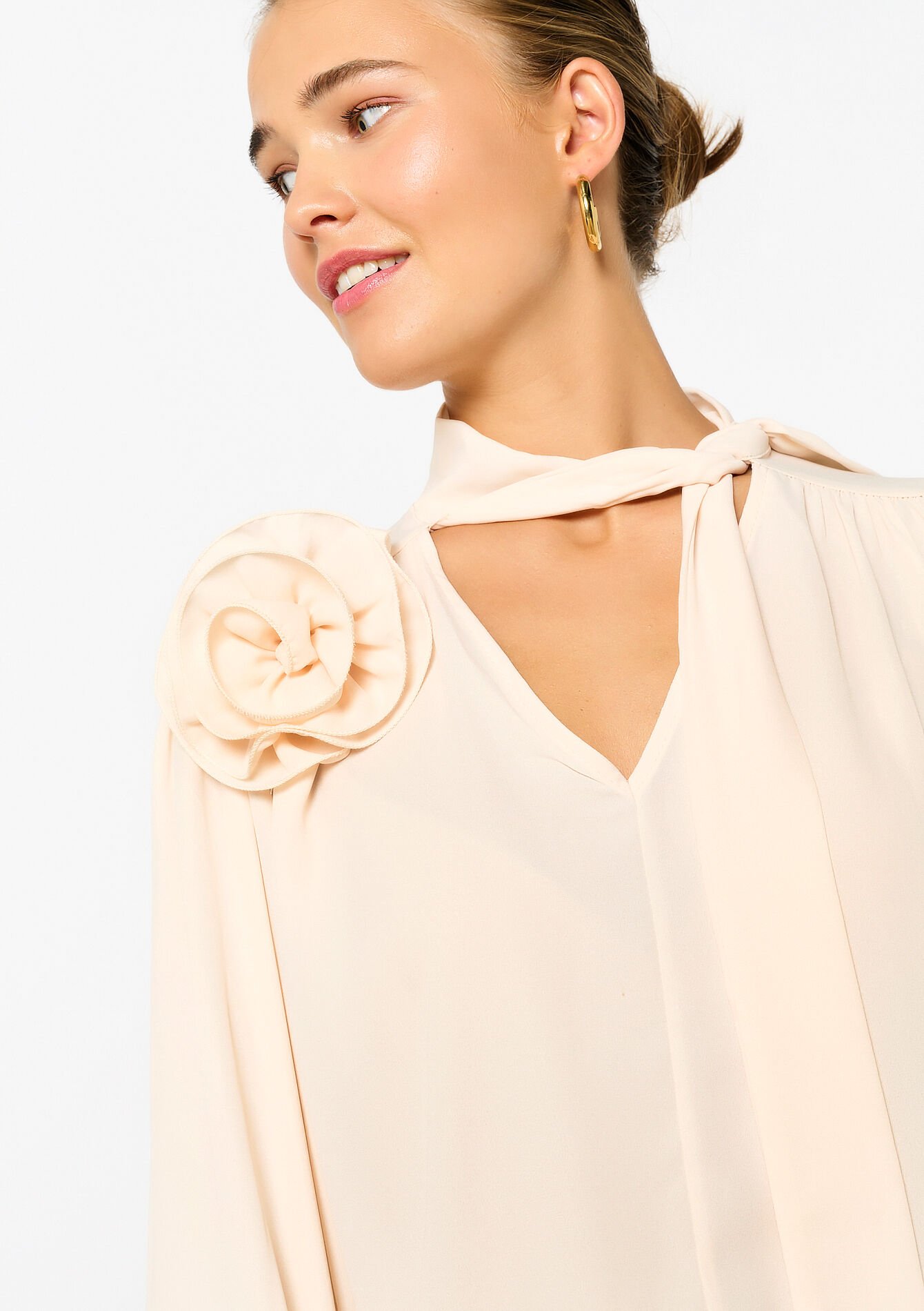 Blouse met bloemenbroche - ECRU PEACH - 05702641_2564