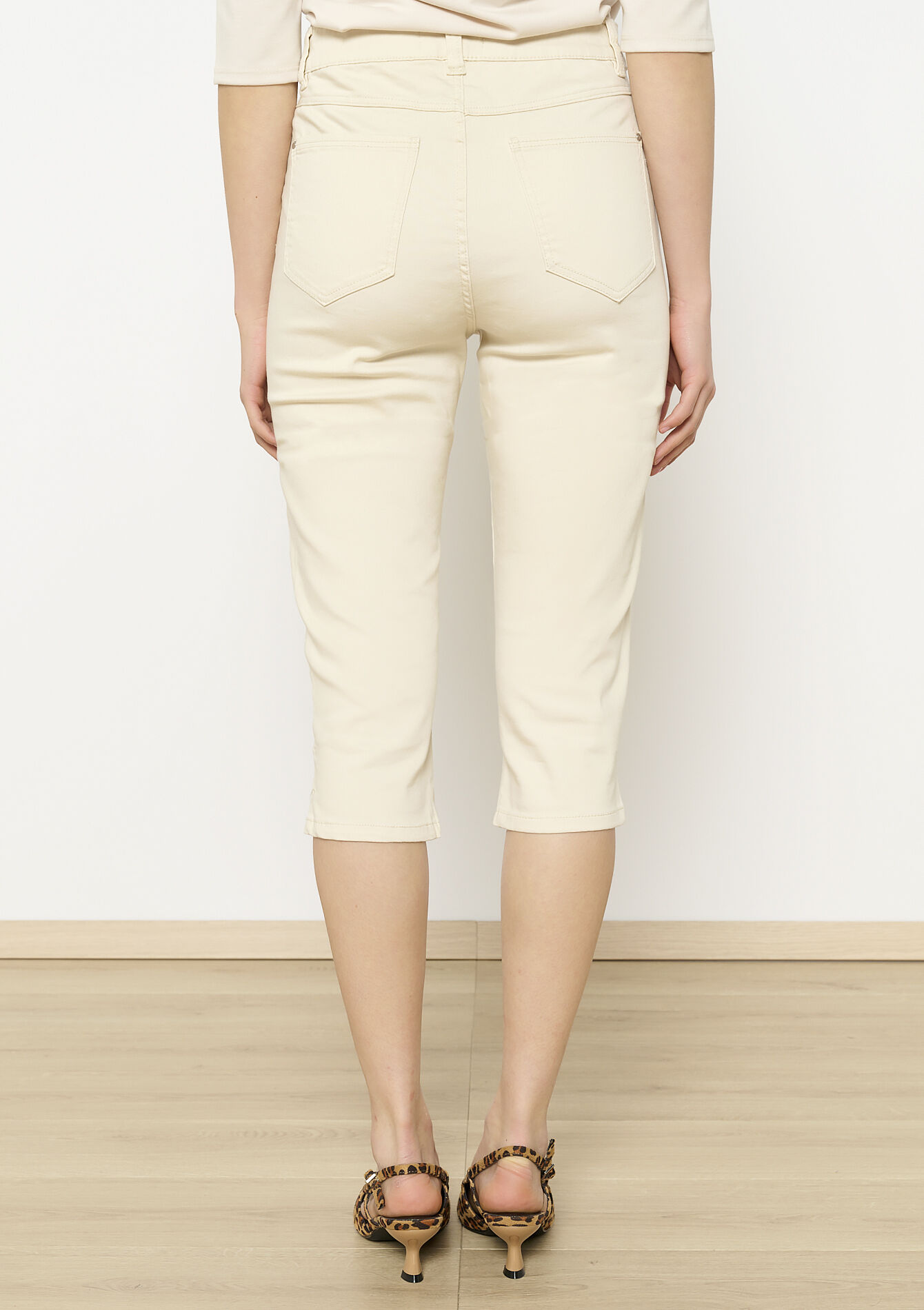 Slim fit capribroek, Slim fit capribroek - LT BEIGE - 06004554_2527