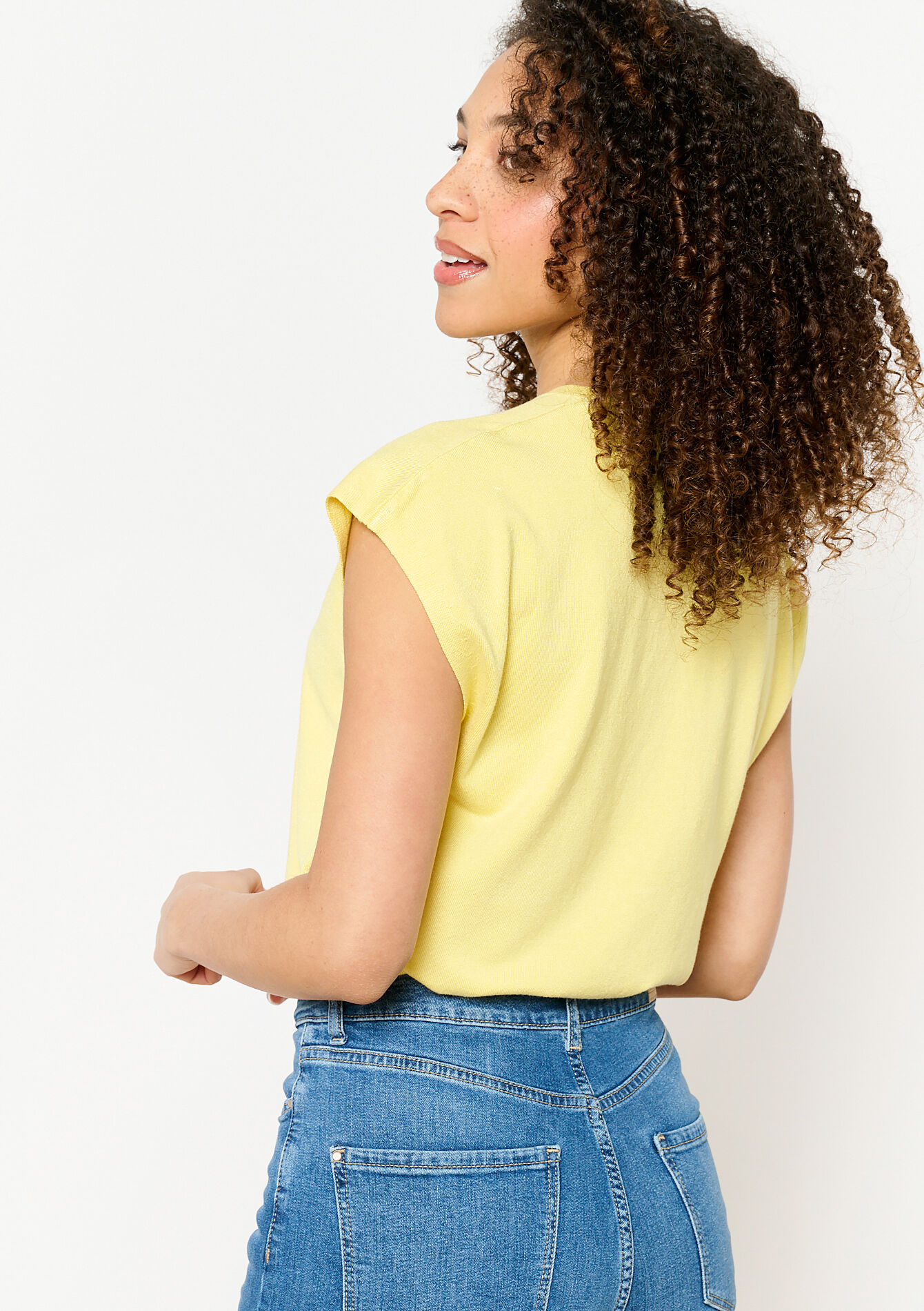 Lichte mouwloze trui, Lichte mouwloze trui - YELLOW PASTEL - 04006777_5004