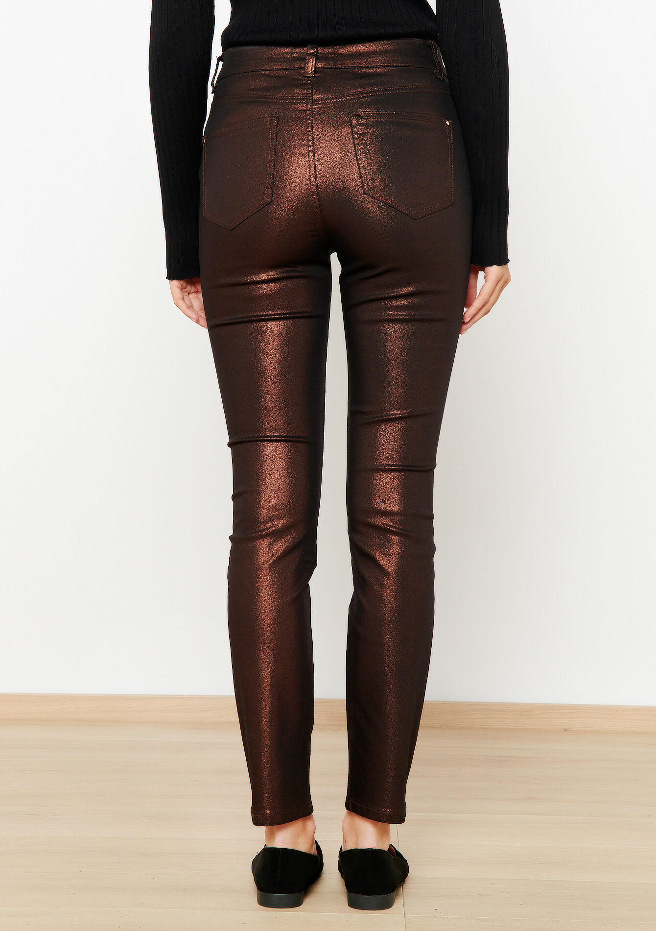 Trousers with iridescent coating, Trousers with iridescent coating - BRONZE - 06004375_1148