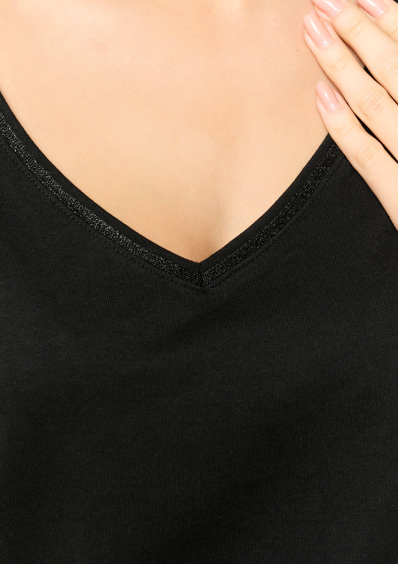Basic T-shirt with V-neck, Basic T-shirt with V-neck - BLACK - 02301634_1119