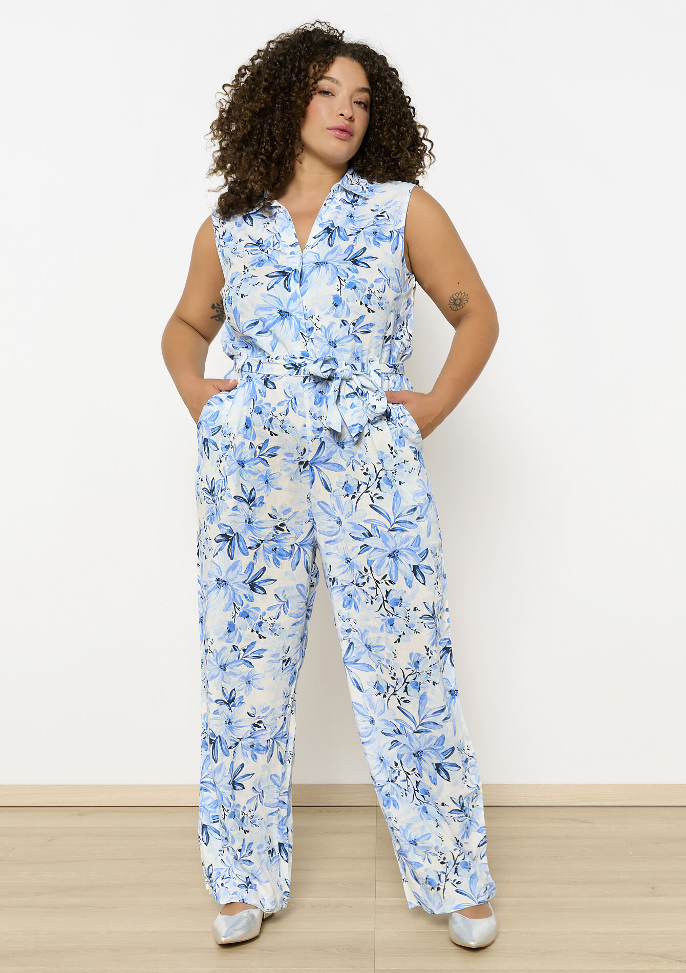 Flowing floral jumpsuit, Flowing floral jumpsuit - ELECTRIC BLUE - 06004568_1619