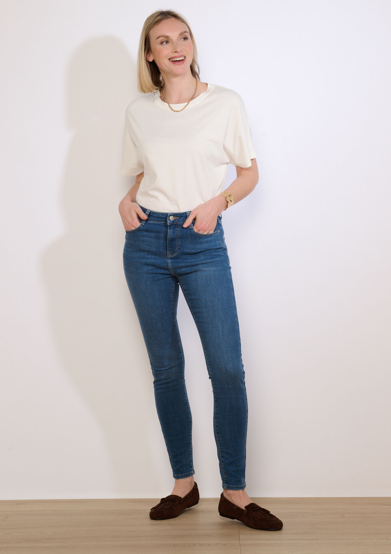 High-rise skinny jeans - MEDIUM BLUE - 22000631_0500