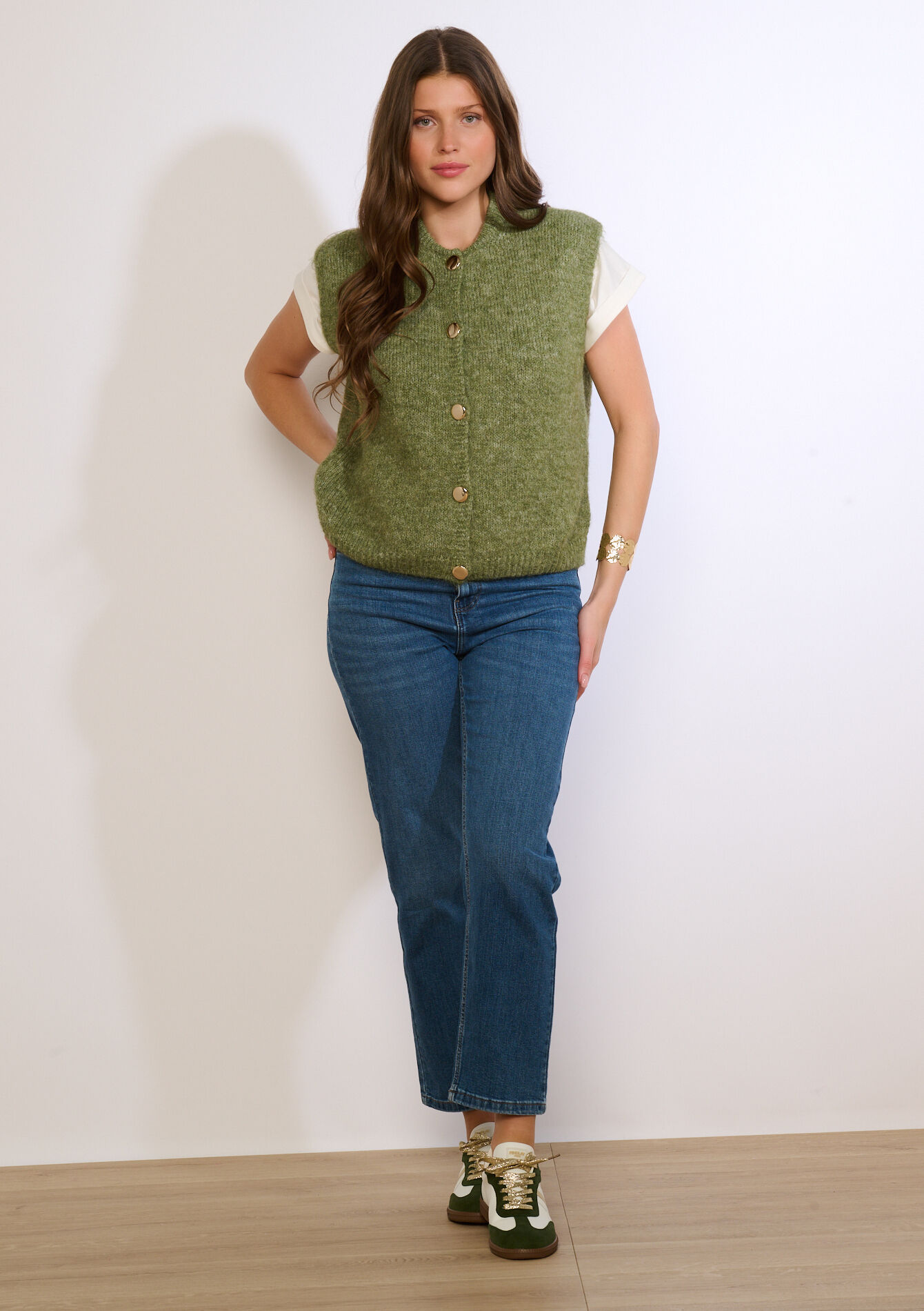 Sleeveless knit buttoned vest - GREEN MOSS - 04101442_4504