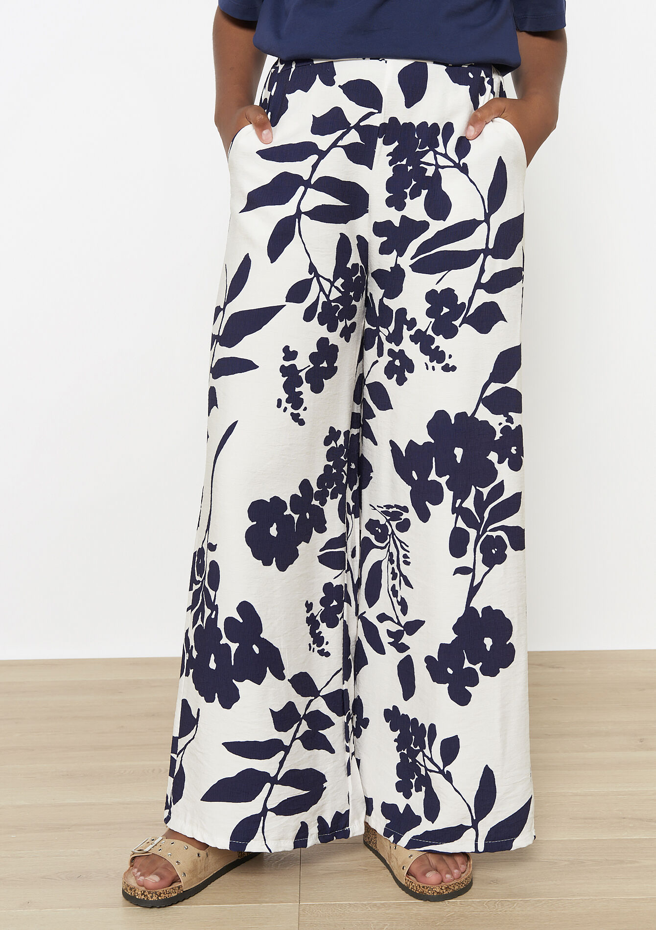 Wijde bloemenprint broek, Wijde bloemenprint broek - NAVY BASIC - 06600968_2723