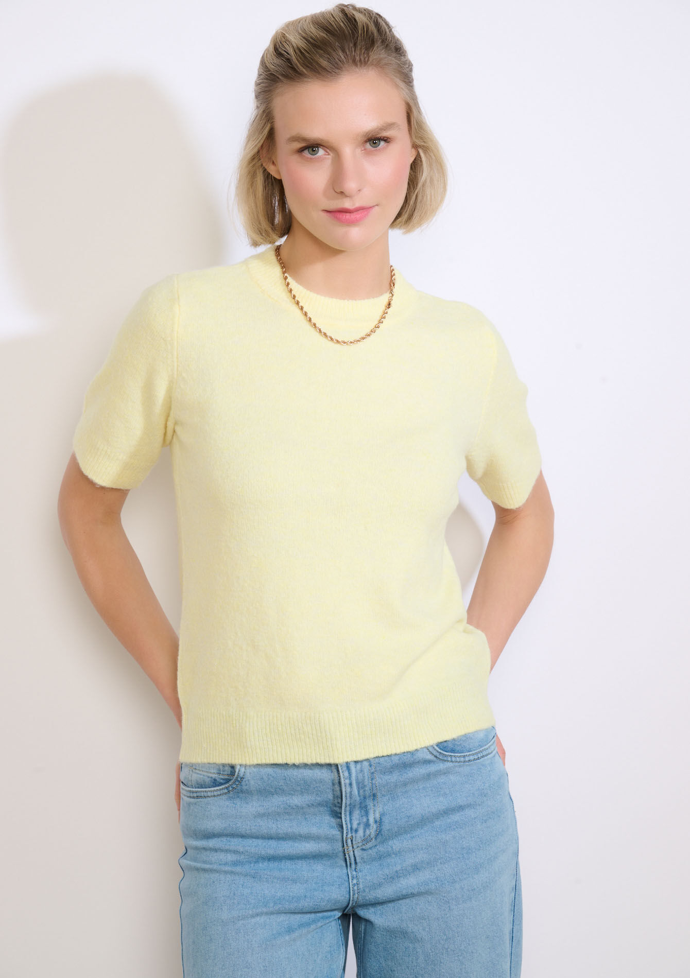 Zachte trui met korte mouwen - YELLOW PASTEL - 04007031_5004