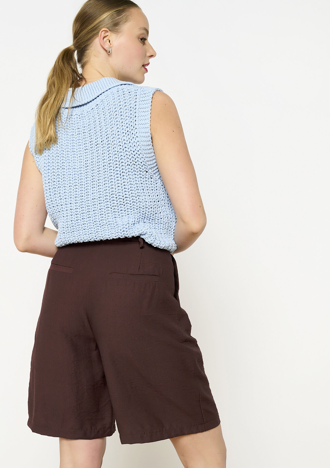 Elegant flowy bermuda shorts, Elegant flowy bermuda shorts - BROWN DARK CHOCOLATE - 06100712_3720