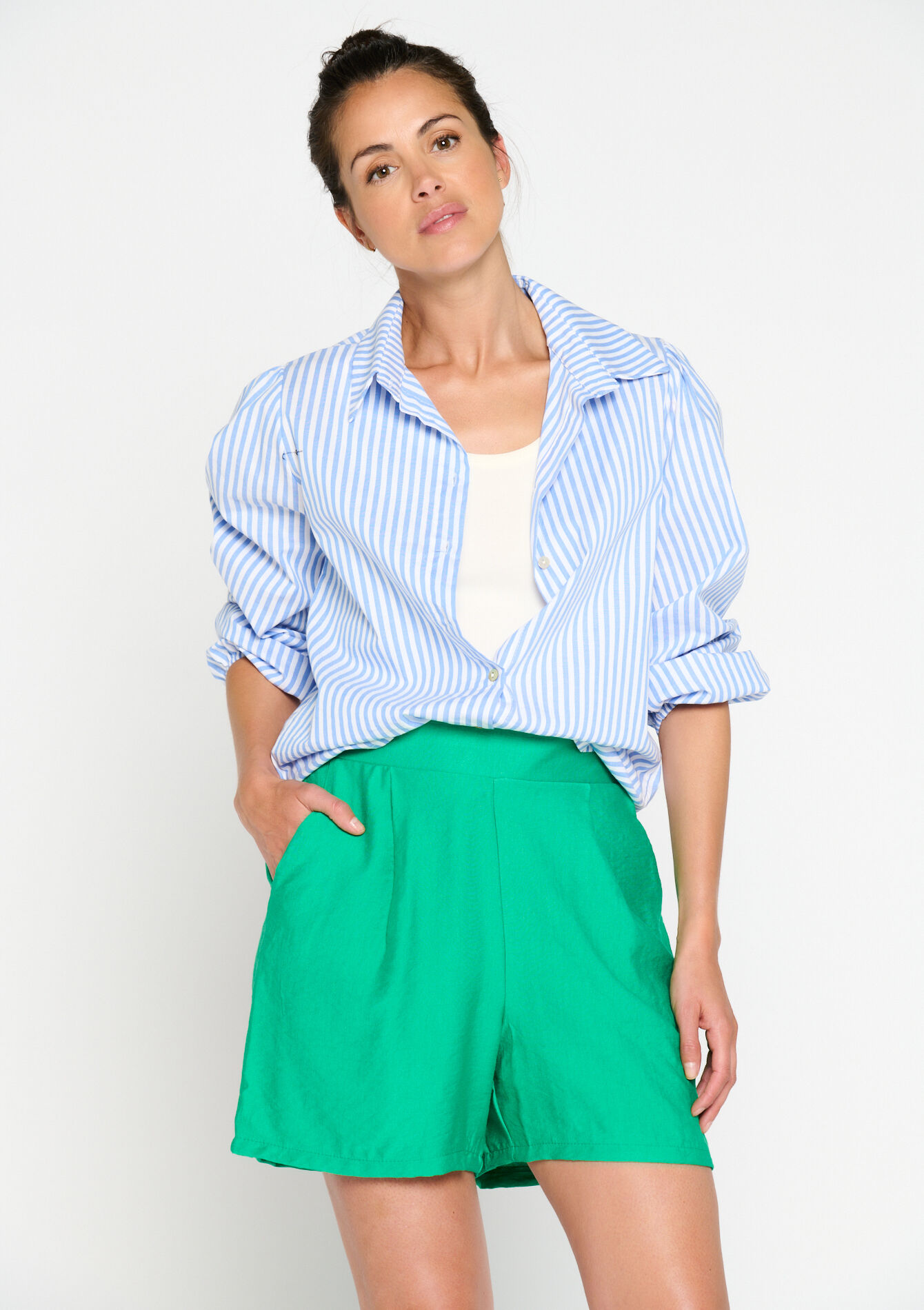 Fluid shorts with satin effect, Fluid shorts with satin effect - GREEN APPLE - 06100538_1783