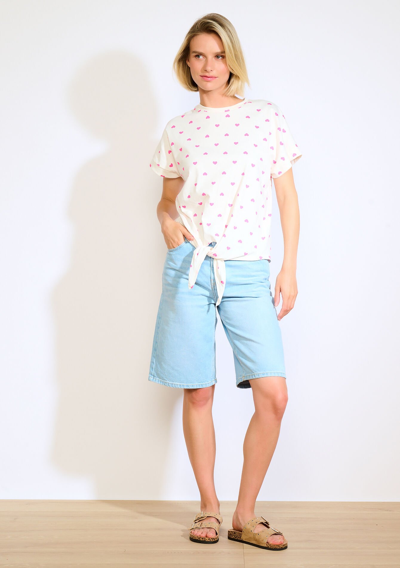 T-shirt met hartjes en knoop, T-shirt met hartjes en knoop - OFFWHITE - 02301874_1001