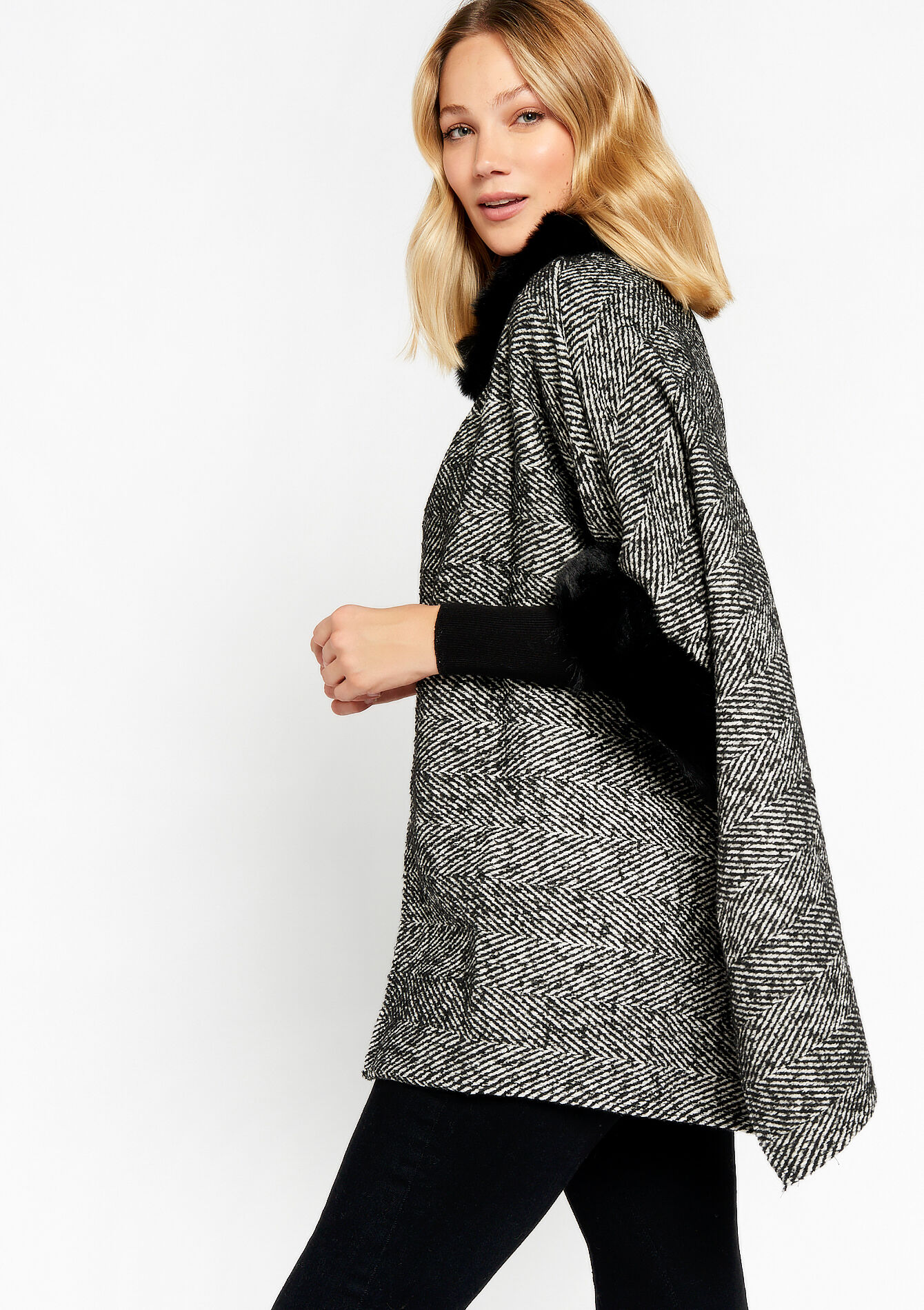 Poncho met bont in visgraatmotief - BLACK - 1078003