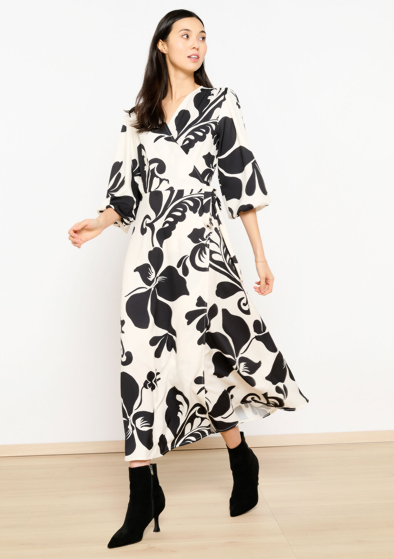 Maxi wikkeljurk met bloemenprint - OFFWHITE - 08602288_1001