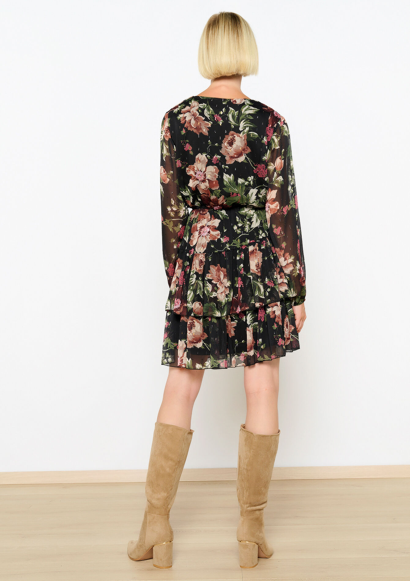 Korte jurk met bloemenprint - BLACK - 08103851_1119