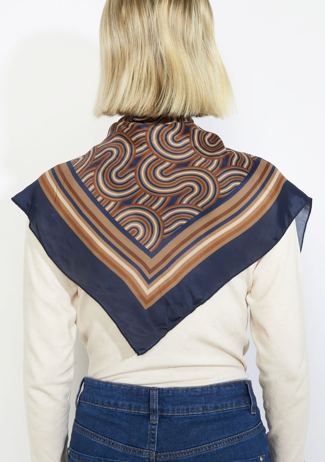 Zijde sjaal met juweel, Zijde sjaal met juweel - NAVY BASIC - 17101549_2723