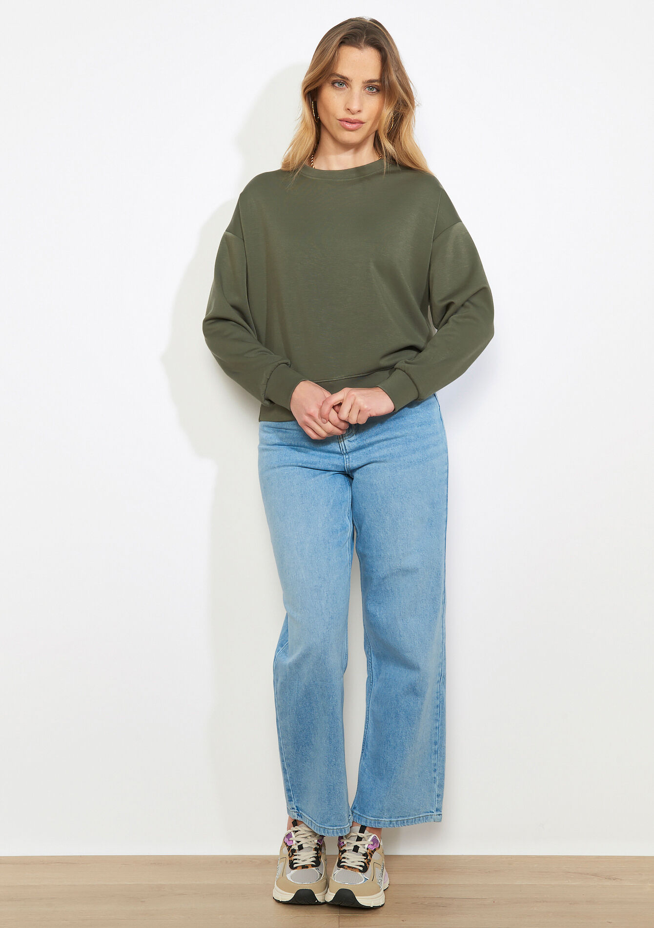 Comfortabele sweater met ronde hals - KHAKI TILLEUL - 15100422_4406