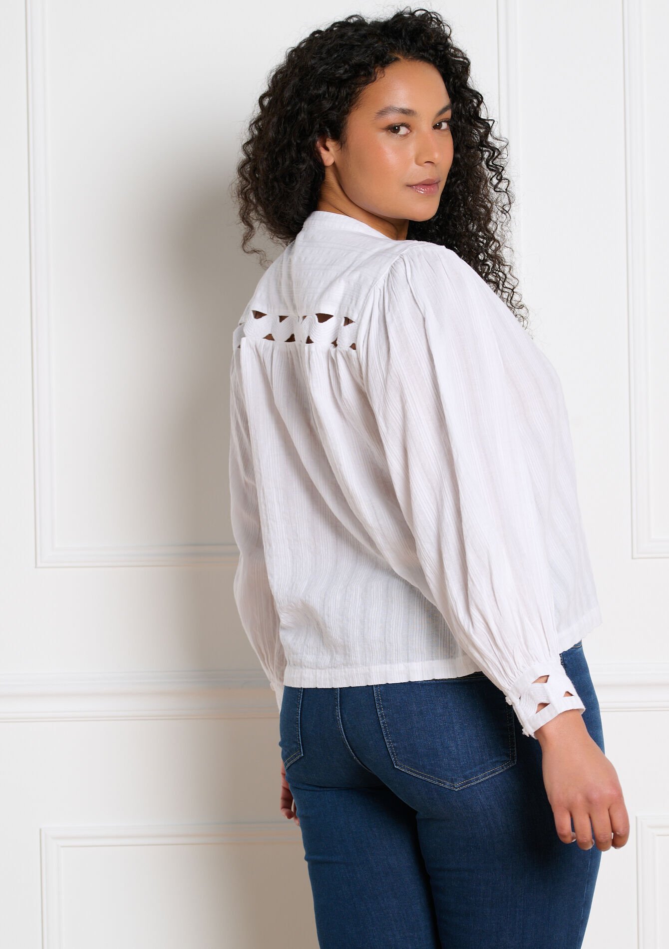Luchtige blouse met volumineuze mouwen, Luchtige blouse met volumineuze mouwen - OPTICAL WHITE - 05702955_1019