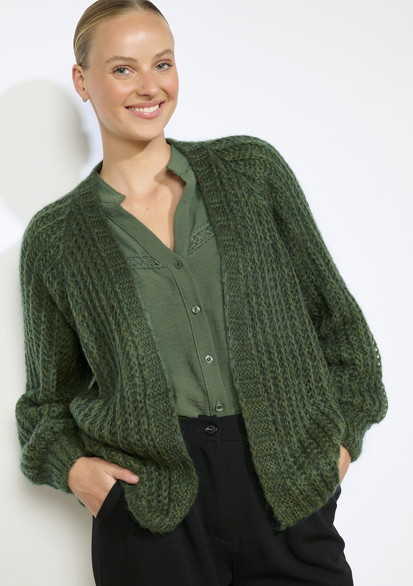 GG-vest van zwaar tricot - KHAKI FADED - 04101344_4326