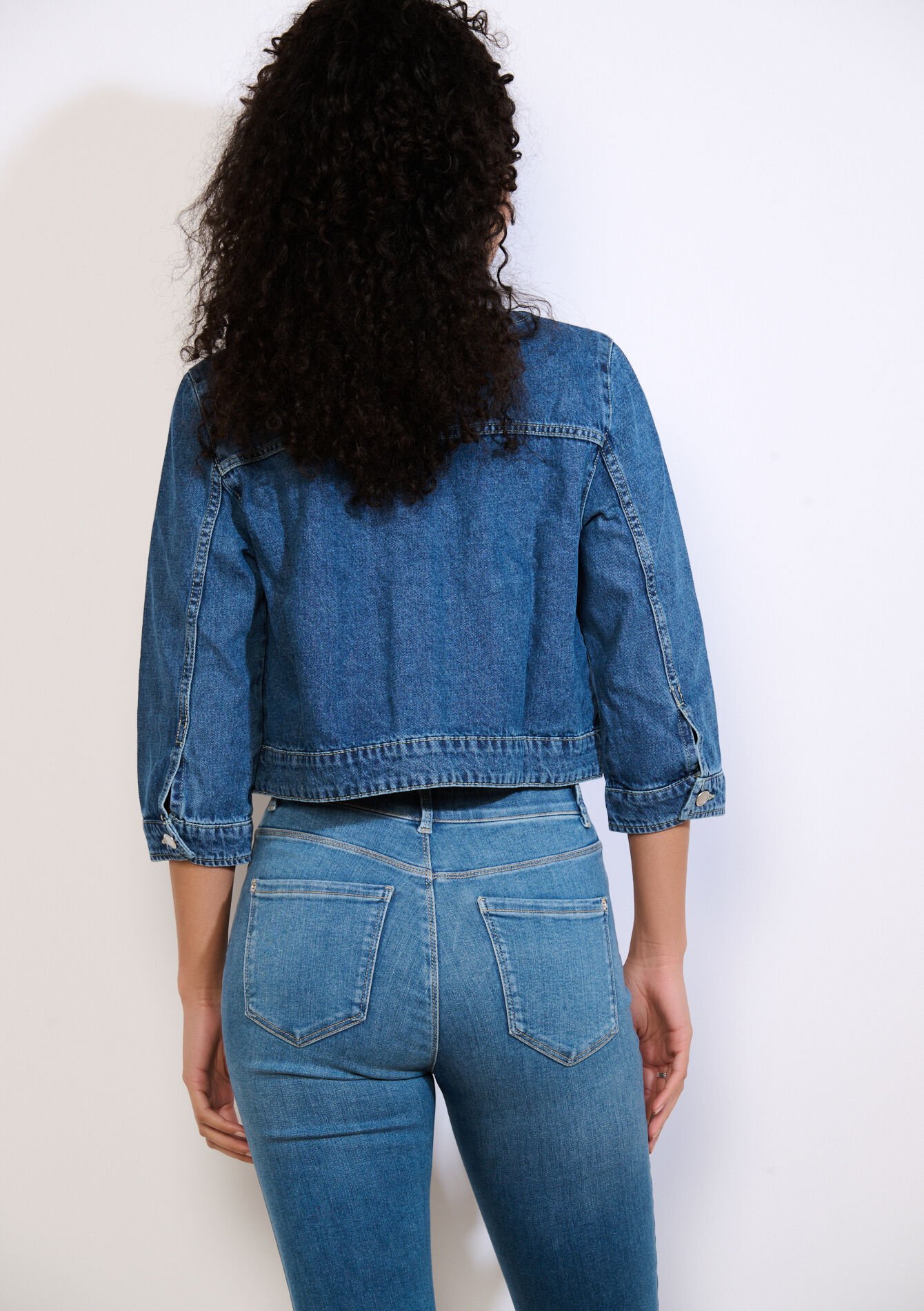 Cropped denim jacket - MEDIUM BLUE - 09101098_0500