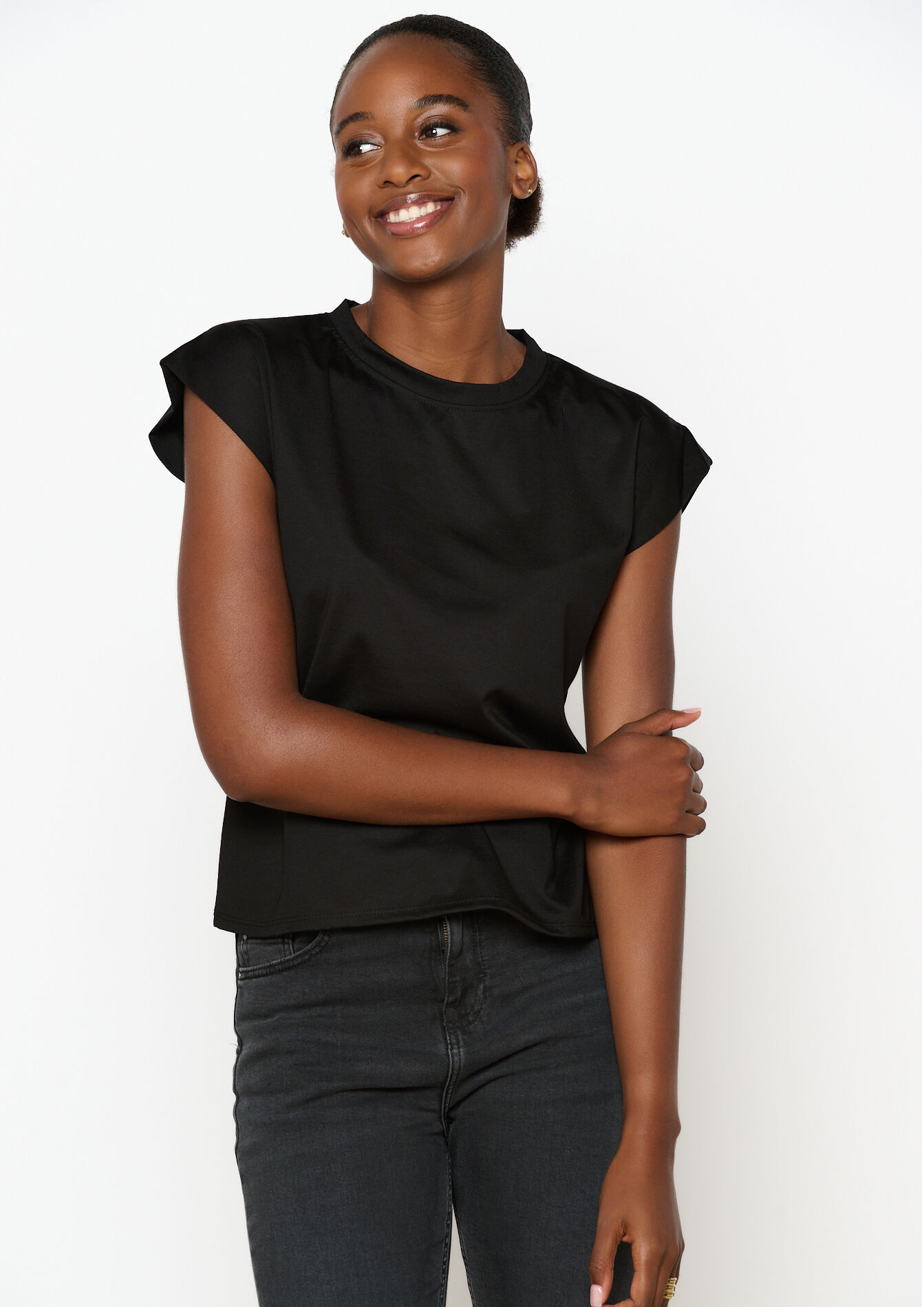 Short-sleeved T-shirt, Short-sleeved T-shirt - BLACK - 02301683_1119