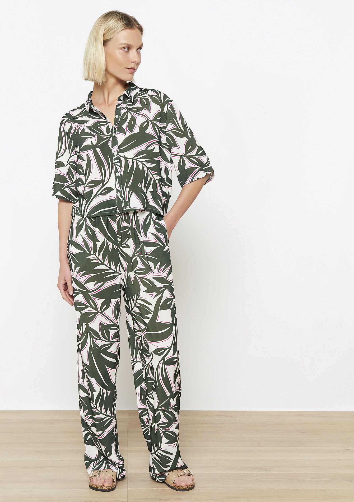 Losvallend hemd met bladerprint, Losvallend hemd met bladerprint - KHAKI DARKY - 05702810_4208