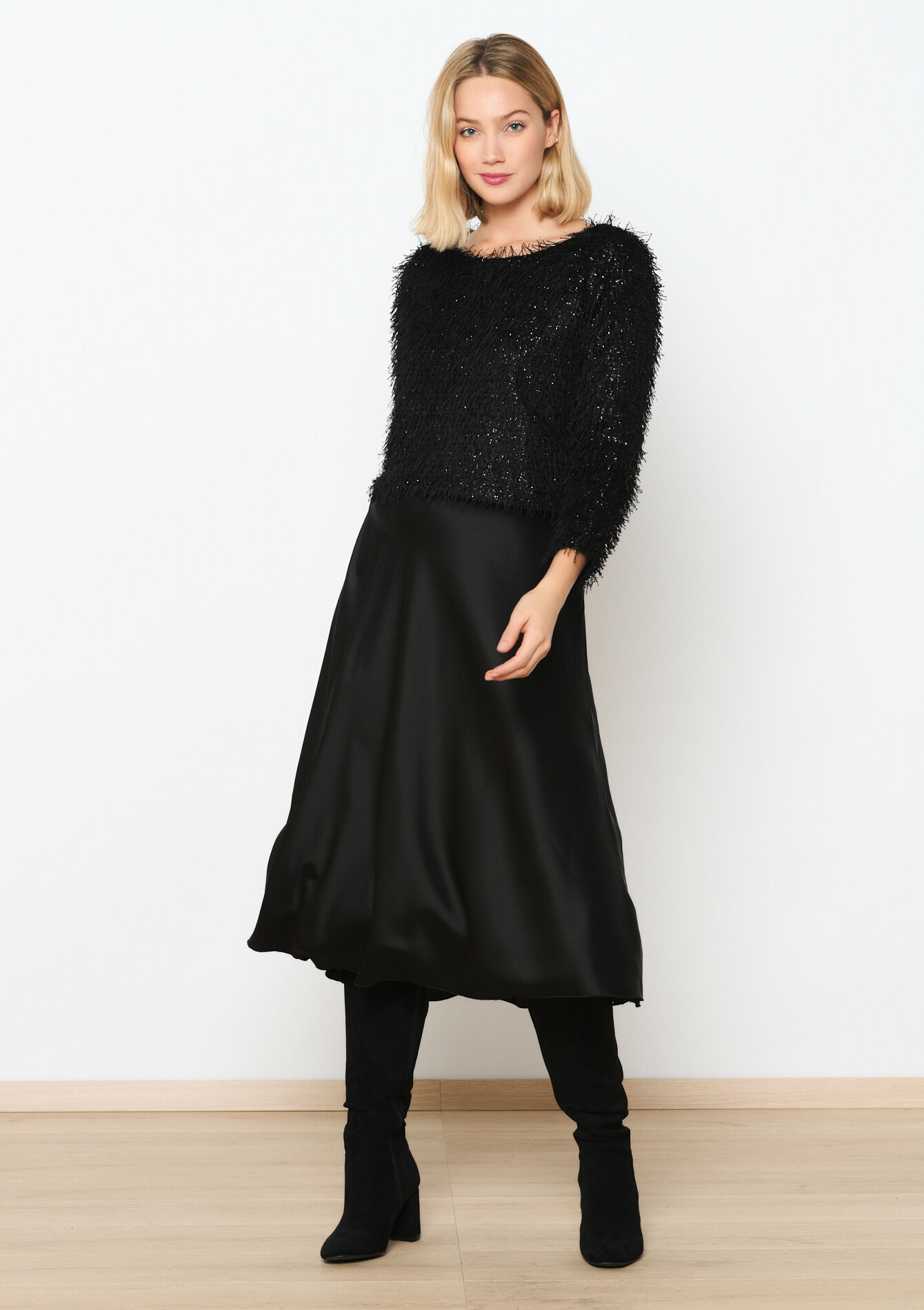 Korte lurex trui met franjes, Korte lurex trui met franjes - BLACK - 04006380_1119