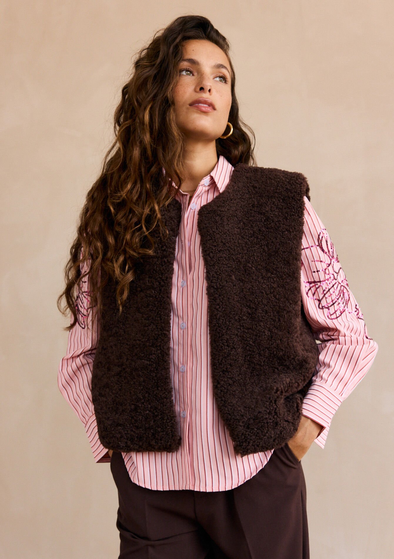 Mouwloos teddy gilet, Mouwloos teddy gilet - BROWN DARK CHOCOLATE - 09001471_3720