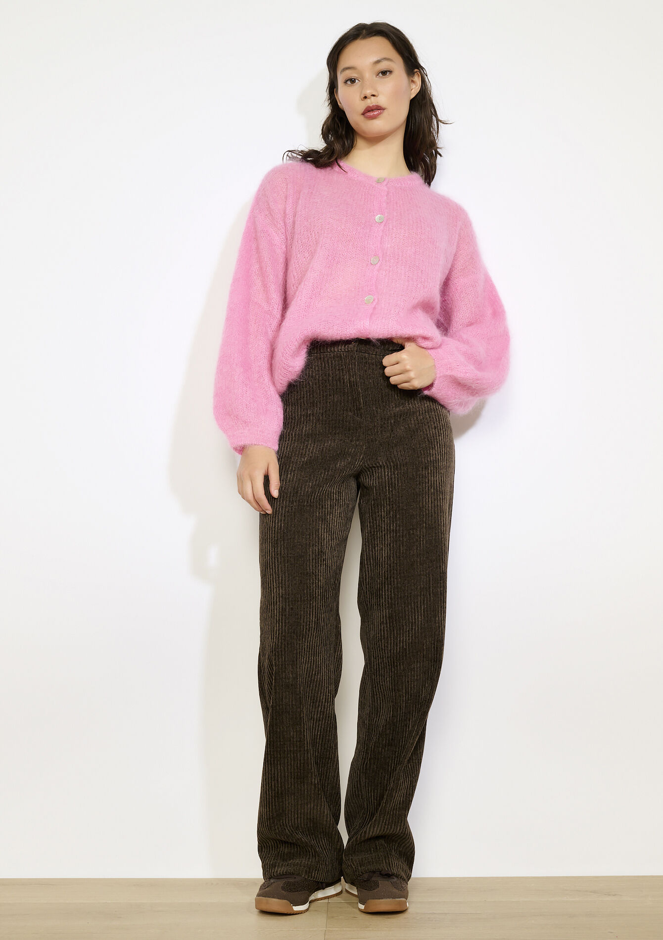 Zachte cardigan met parelknopen - PINK BUBBLEGUM - 04101368_1477