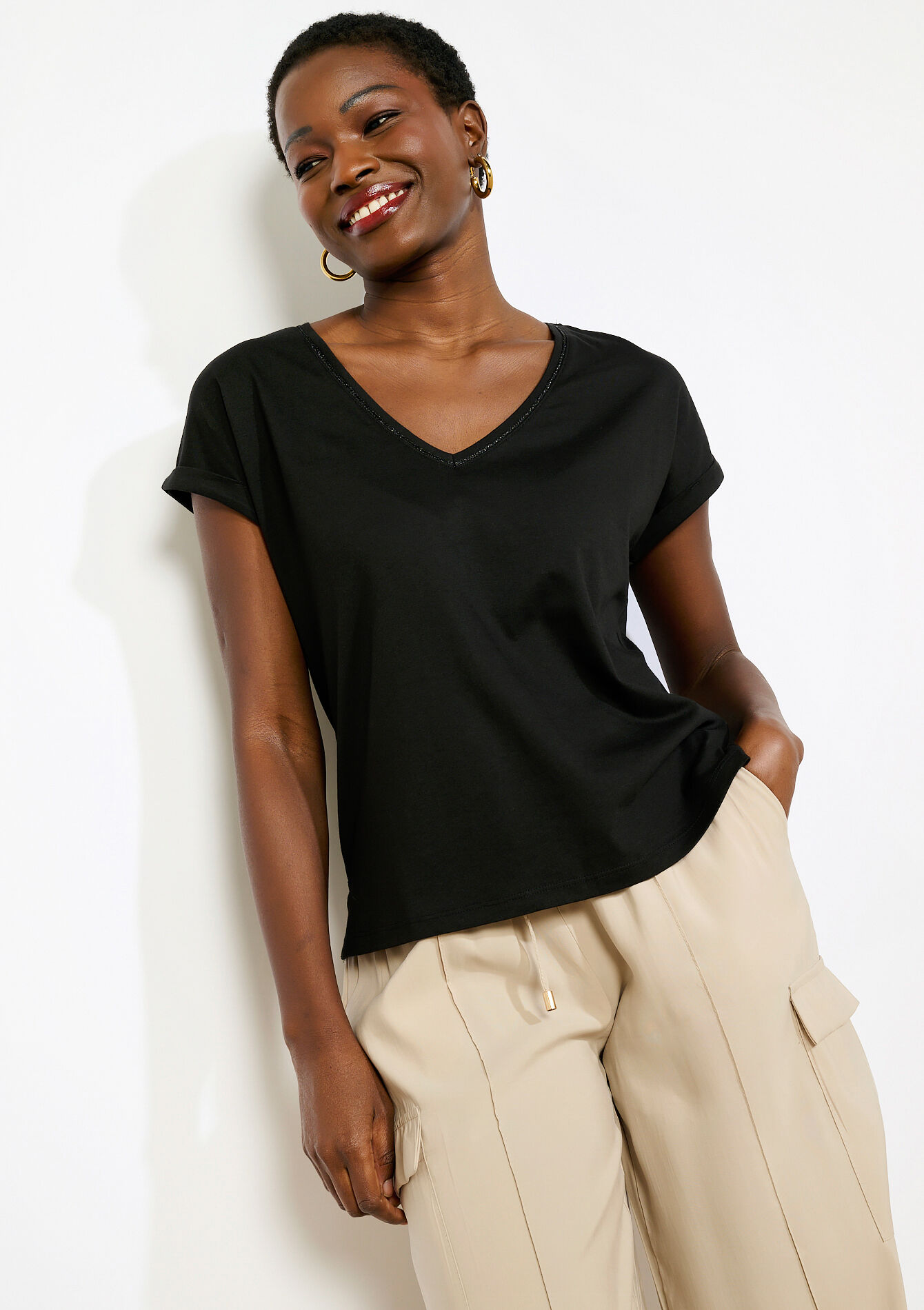 T-shirt met V-hals - BLACK - 02301937_1119