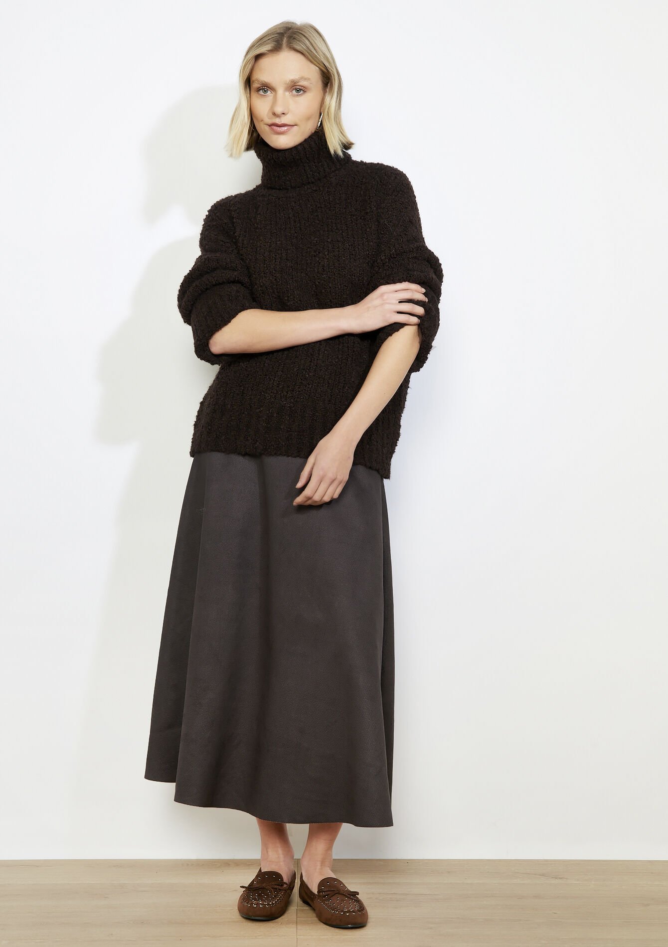 Textured turtleneck sweater - BROWN DARK CHOCOLATE - 04101418_3720