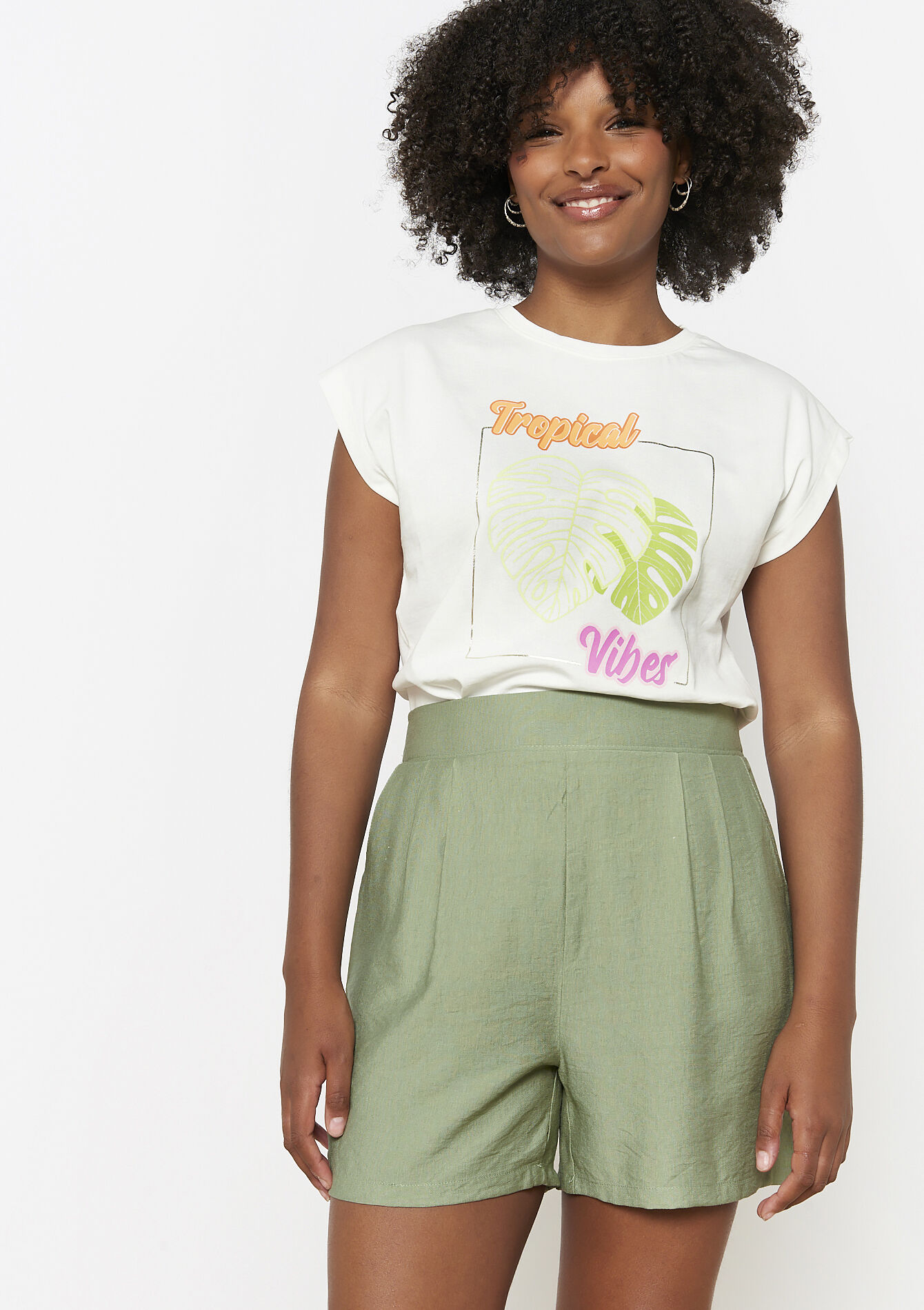 Losvallende short, Losvallende short - KHAKI FADED - 06100675_4326