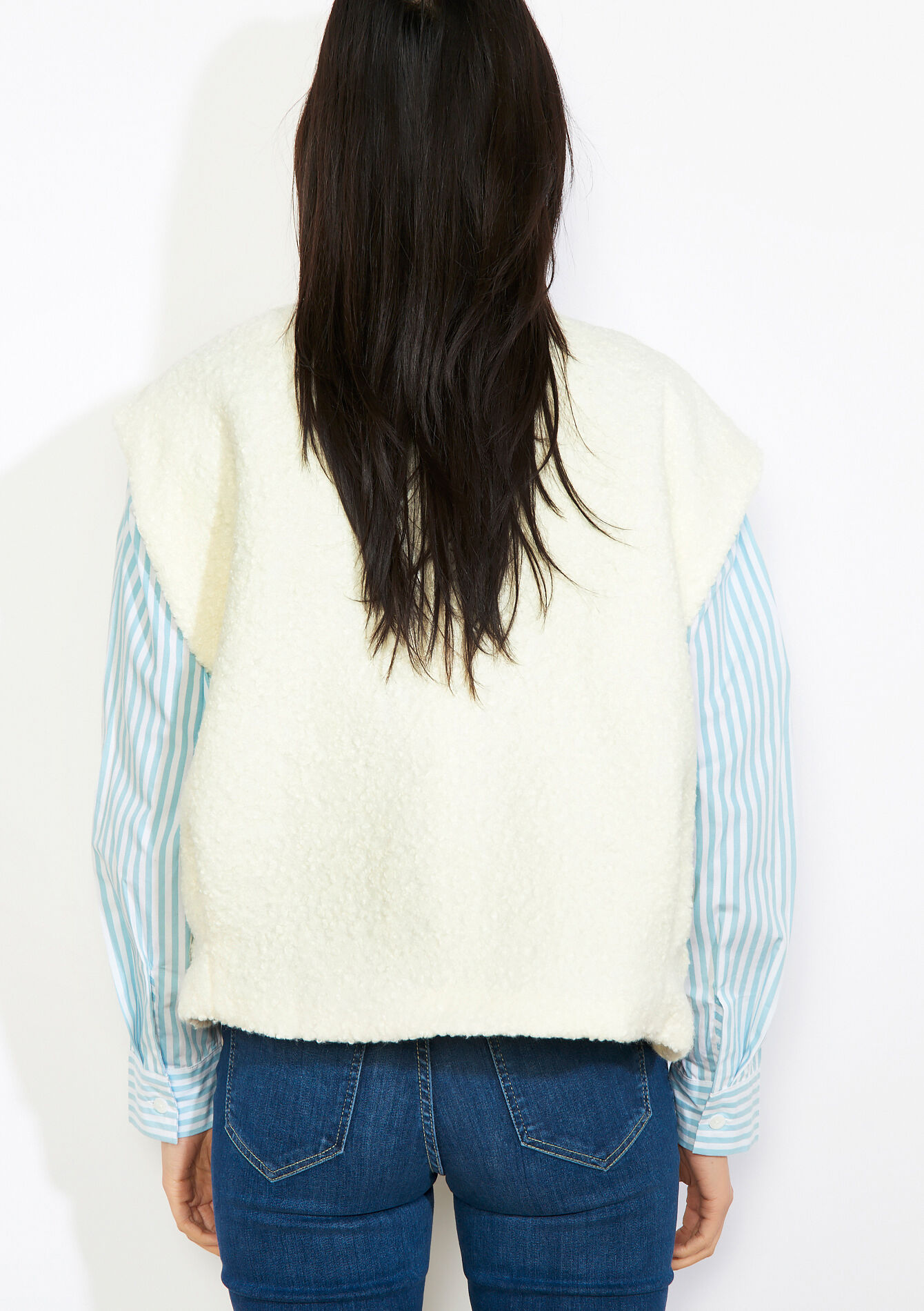 Mouwloos vest met structuur - VANILLA WHITE - 09001525_1013