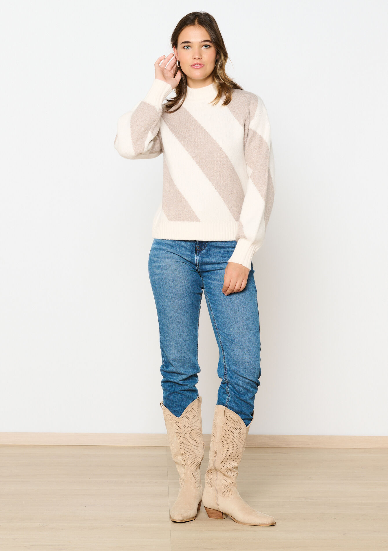 Jacquard pullover with stripes, Jacquard pullover with stripes - LIGHT TAUPE - 1099022