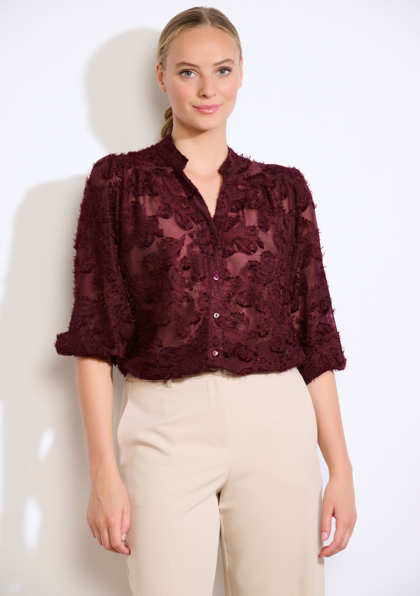 Transparant overhemd met structuur - BORDEAUX WINE - 05702855_5514