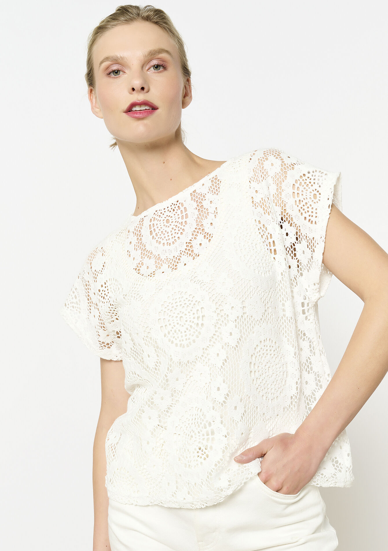 Kant t-shirt met opengewerkt motief, Kant t-shirt met opengewerkt motief - VANILLA WHITE - 02301829_1013