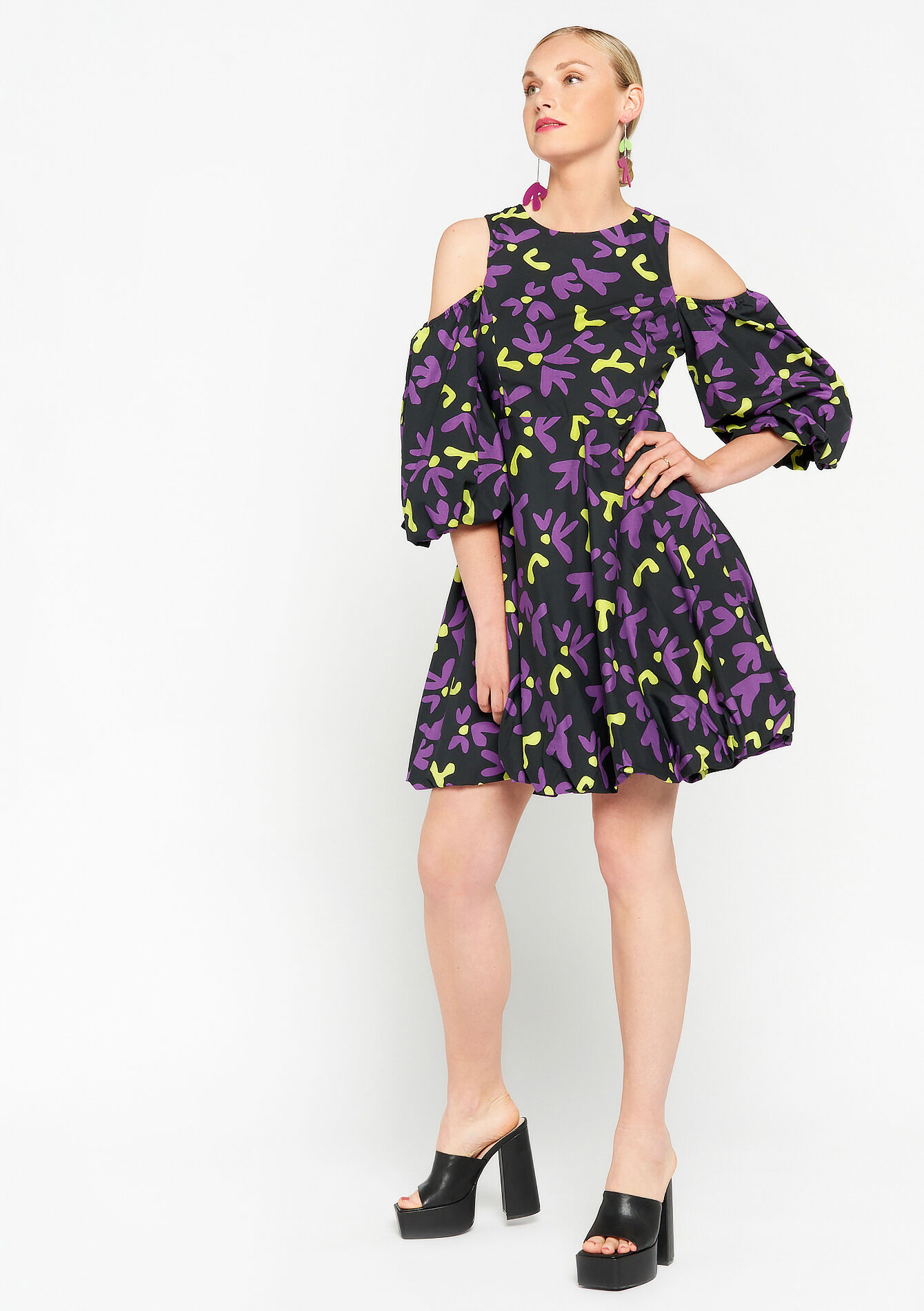 Jurk met open schouders - BLACK - 08103258_1119