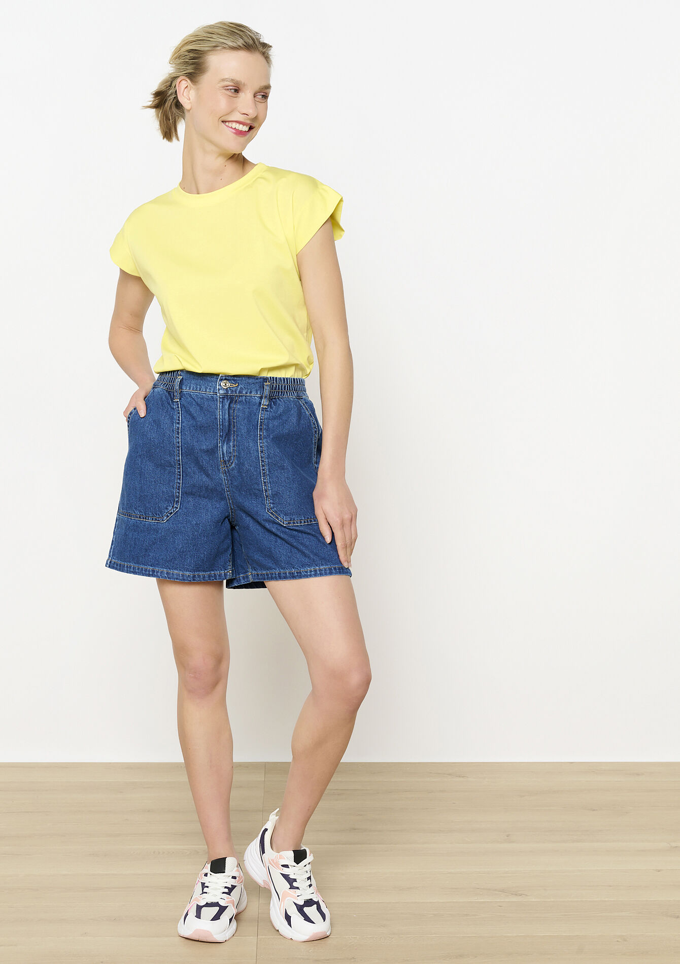 Fluid T-shirt with cap sleeves - YELLOW PASTEL - 02301831