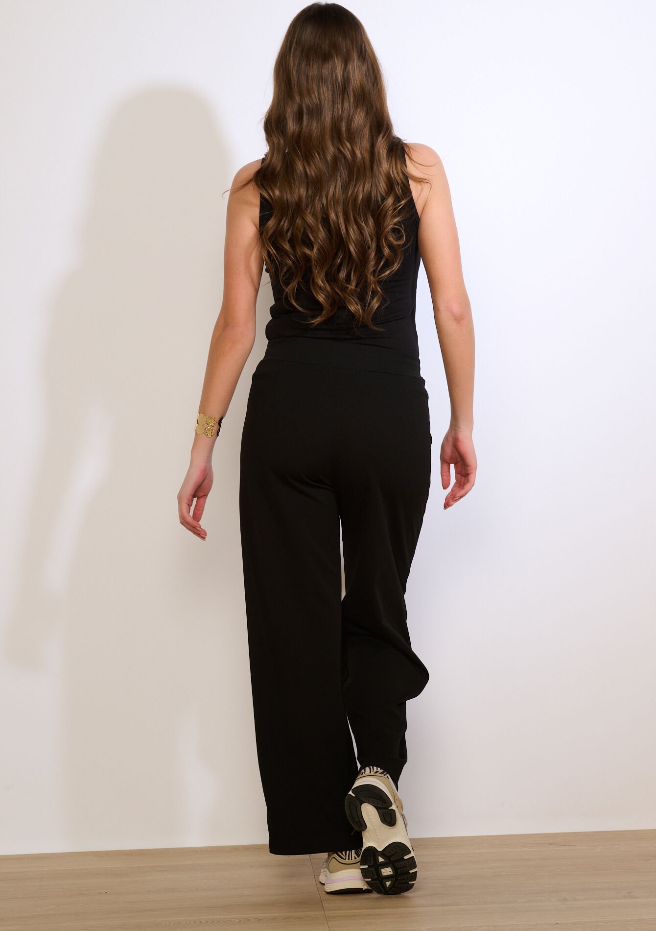 Wide-leg chic trousers | LolaLiza