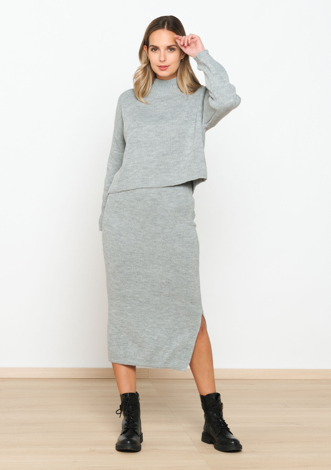 Short pullover with mock neck, Short pullover with mock neck - GREY MED MEL - 04006399_3507